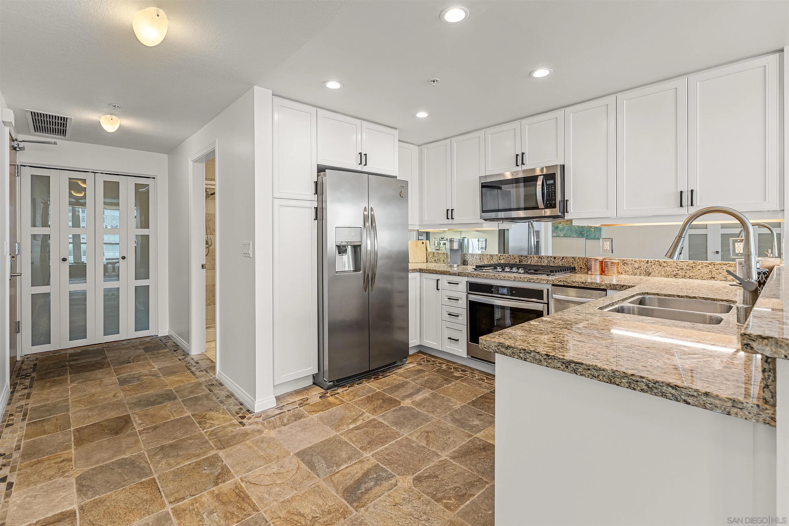 https://cdn.realtyfeed.com/cdn/127/260021112/4d1a8ed529a2e99860642c48bd98b71f.webp