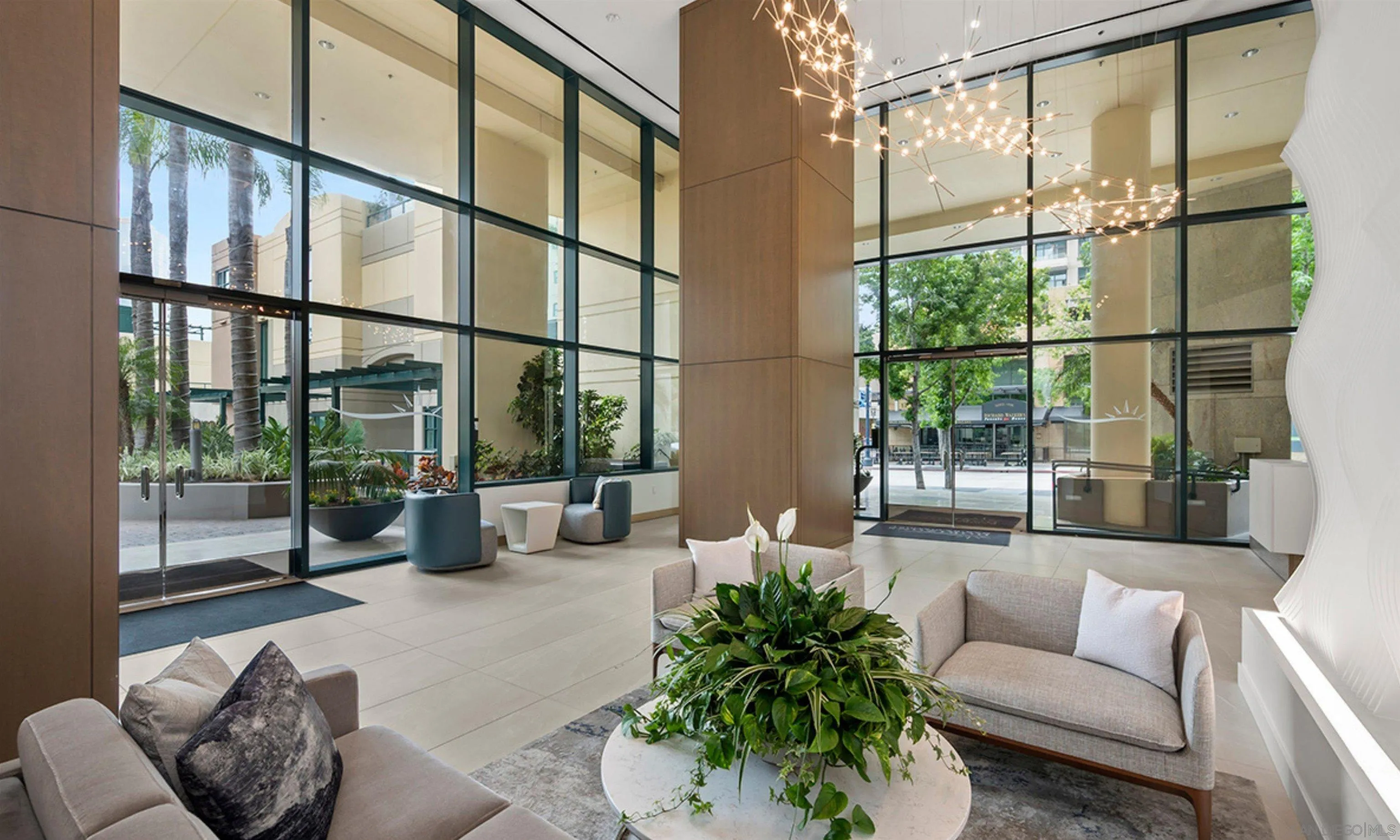 https://cdn.realtyfeed.com/cdn/127/260021112/7652eee9e5ab959be491a39d9166ce6c.webp