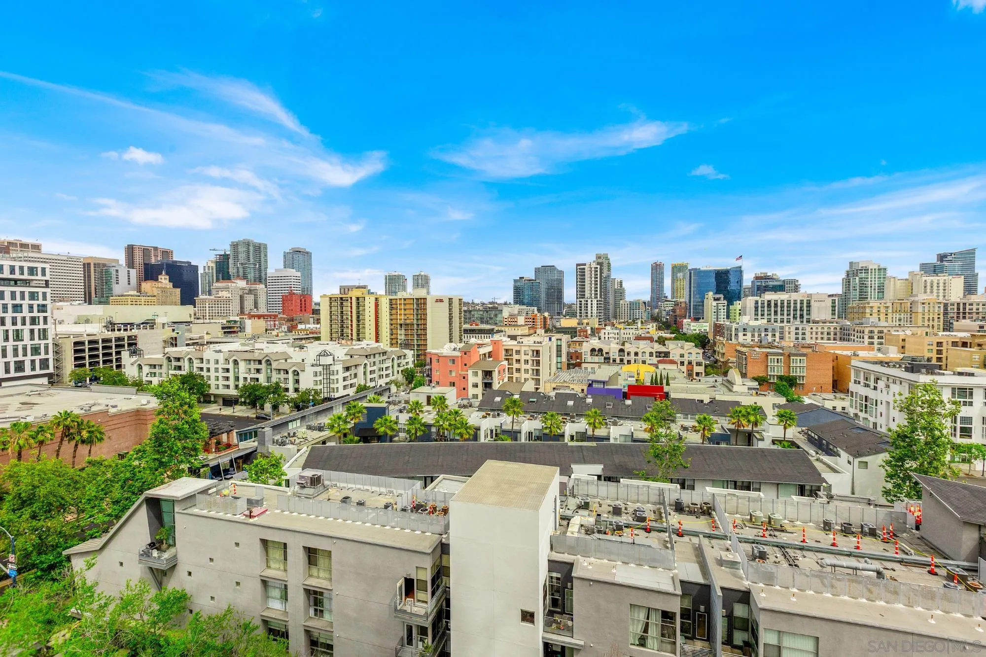 https://cdn.realtyfeed.com/cdn/127/260021112/963fcd4dd1c6408064a2ca817a14e2c7.webp