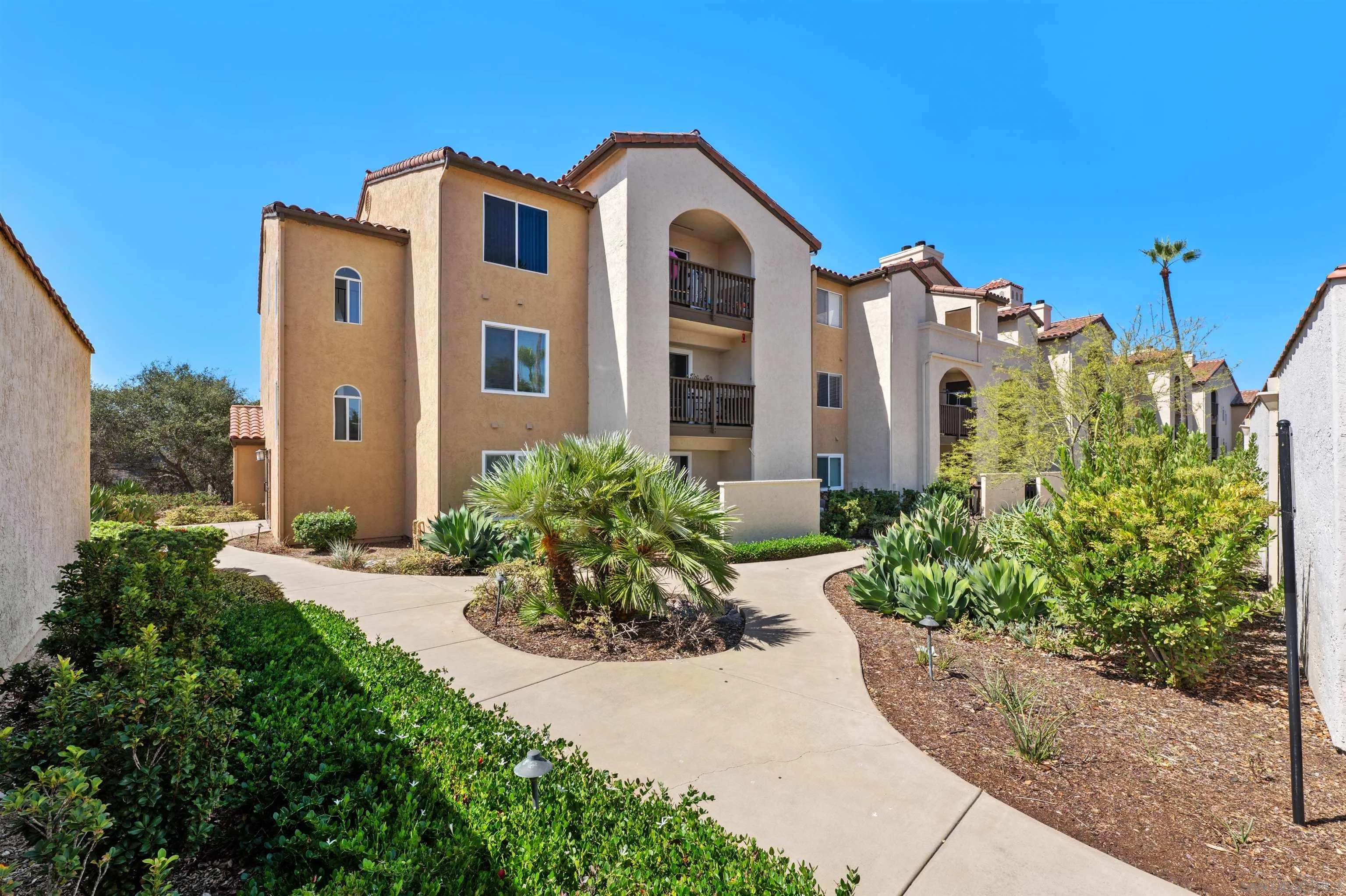7130 Shoreline Dr Unit 1208, San Diego, CA 92122 - Main photo, San Diego, CA