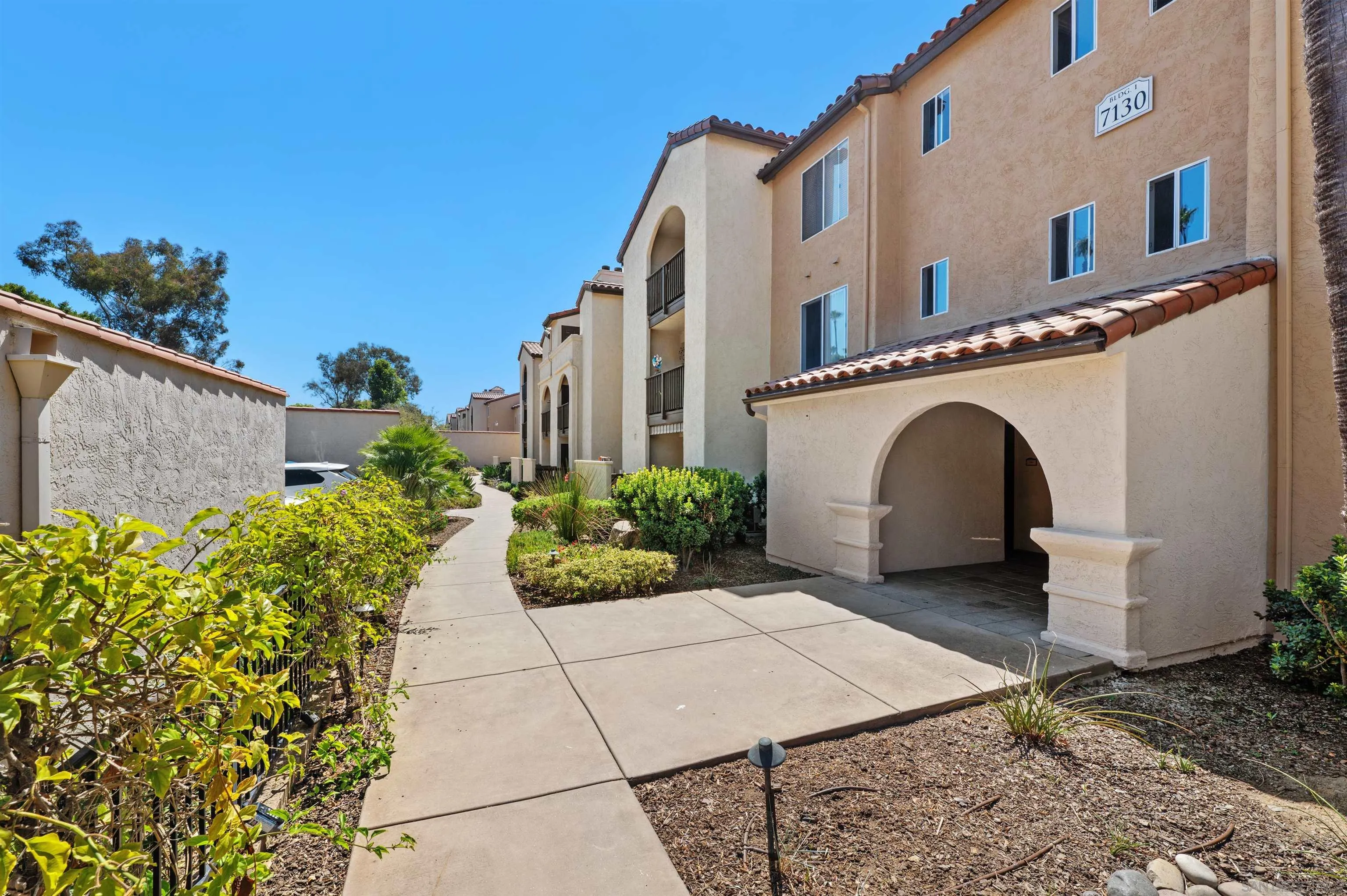 7130 Shoreline Dr Unit 1208, San Diego, CA 92122 - Photo 3 of 38, San Diego, CA