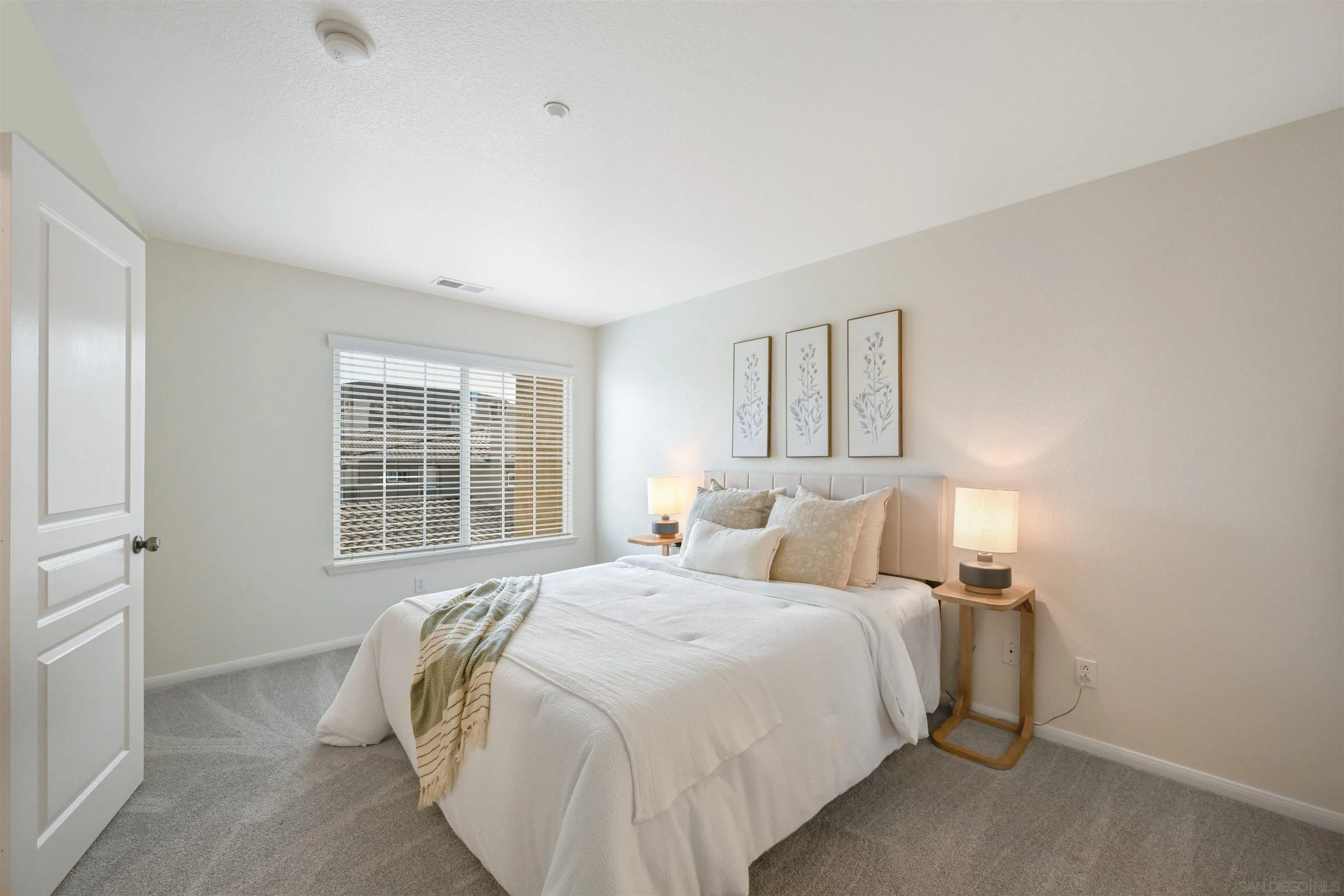 https://cdn.realtyfeed.com/cdn/127/260021121/97c72bf94c102f8ab1effffee355a2e5.webp