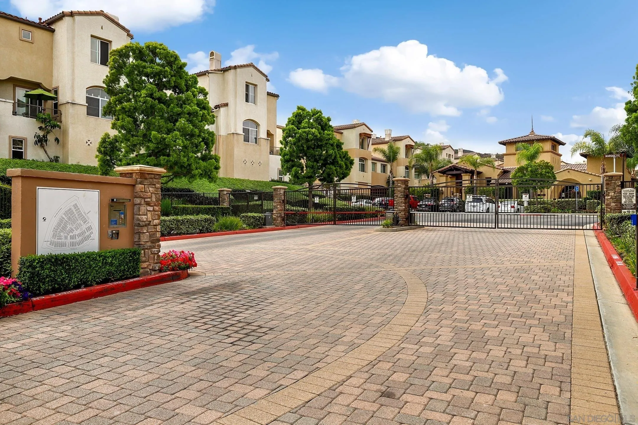 https://cdn.realtyfeed.com/cdn/127/260021121/e9bbe8f32fbd77061fcd48874573891d.webp