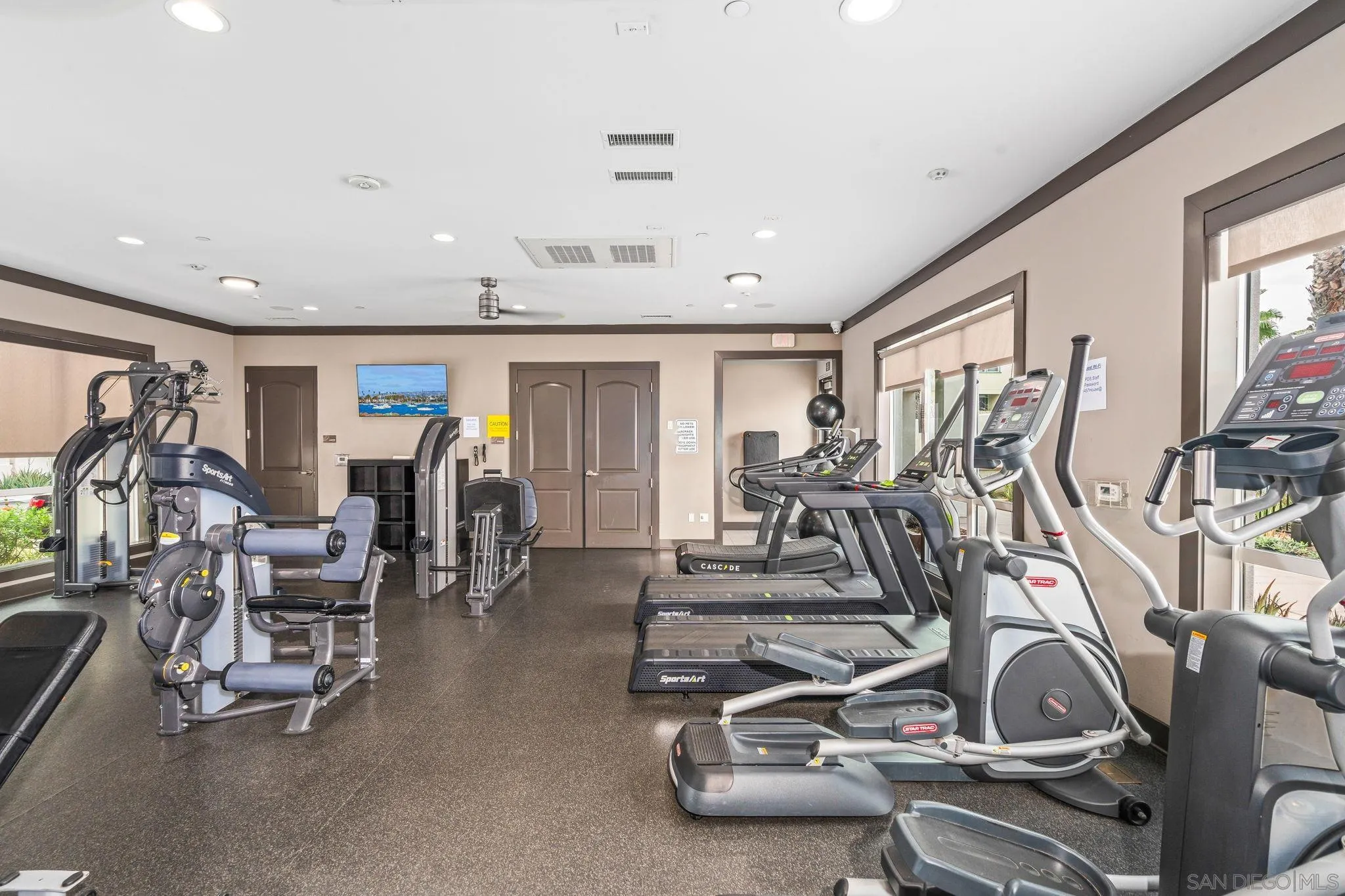 https://cdn.realtyfeed.com/cdn/127/260021122/82606ee9a83ac5d848cfa406b3584cd0.webp