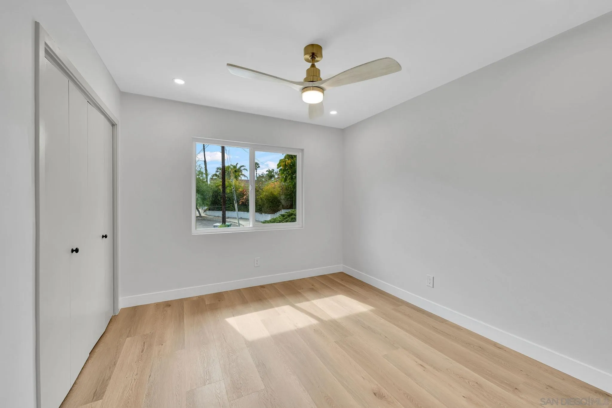 https://cdn.realtyfeed.com/cdn/127/260021123/87907c10dfe094f70da71f4b193f8bad.webp