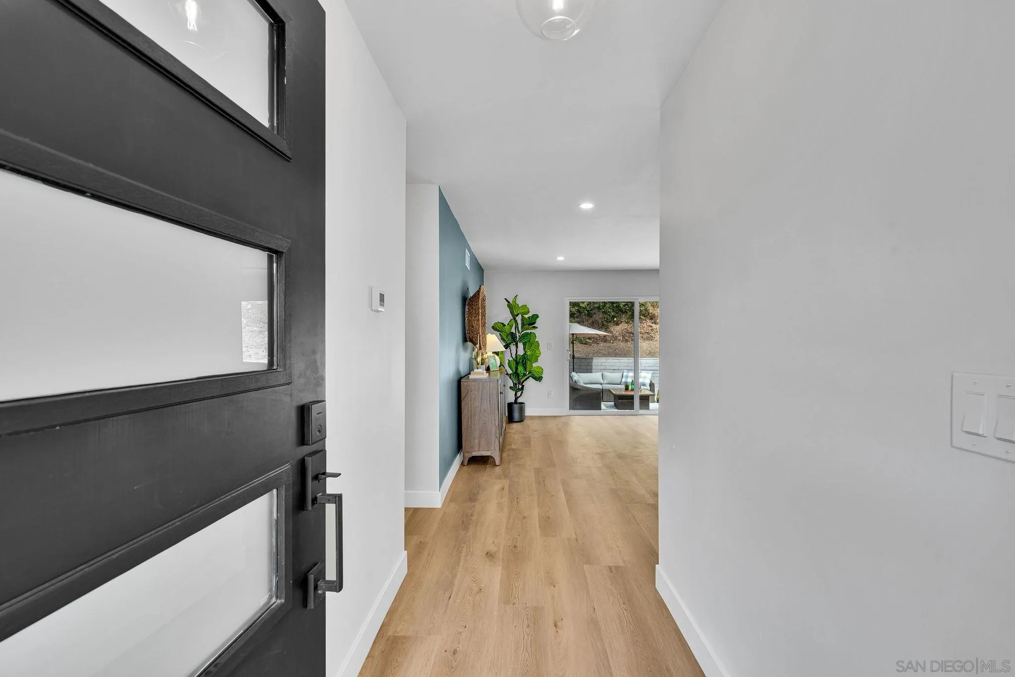 https://cdn.realtyfeed.com/cdn/127/260021123/f93c500d8326c369fa4233498d9e6e48.webp