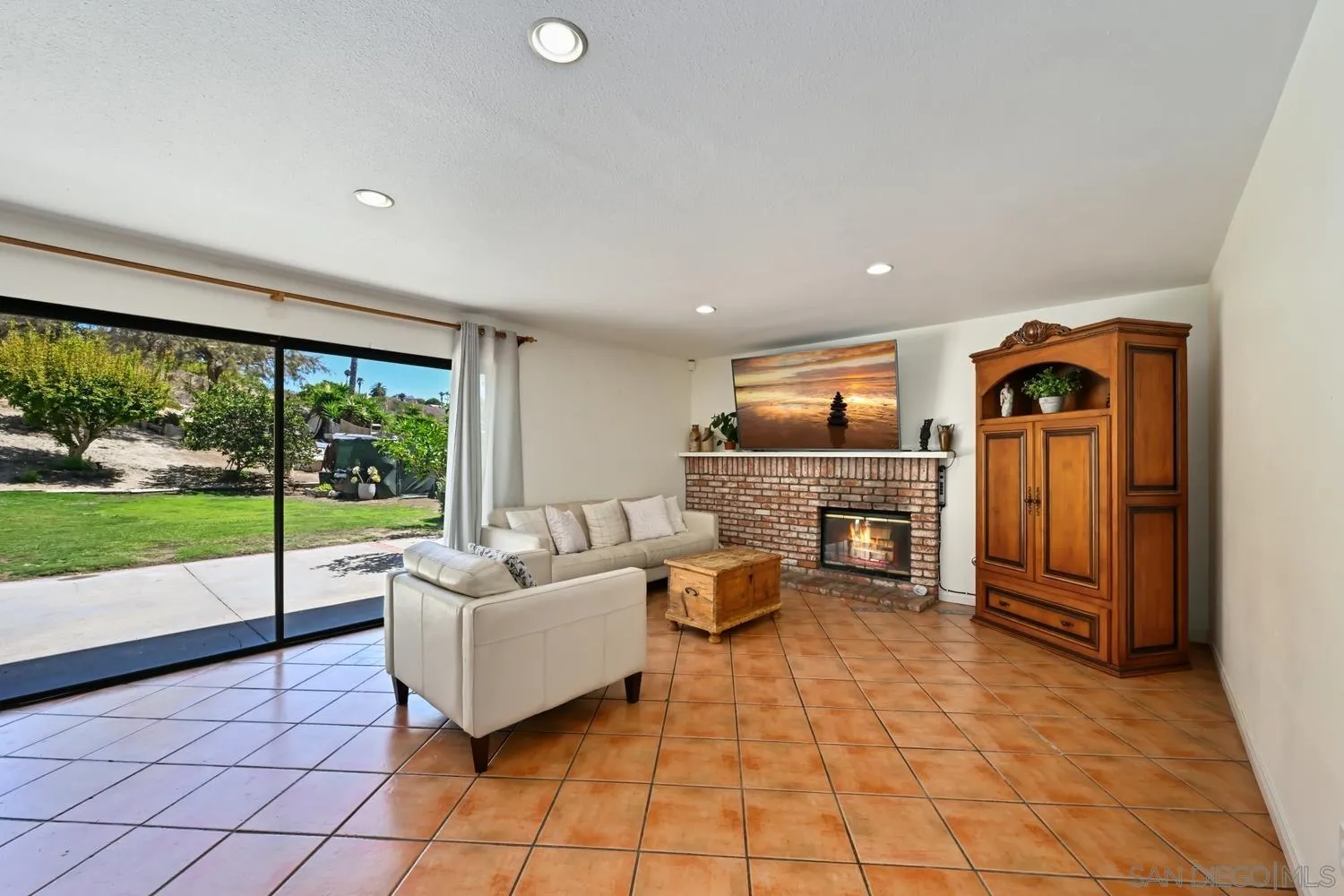 2884 Brandeis Dr., Oceanside, CA 92056 - Photo 2 of 28, Oceanside, CA
