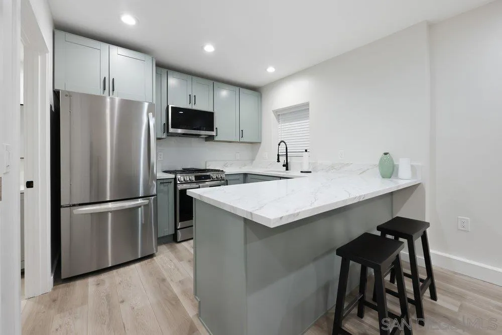 https://cdn.realtyfeed.com/cdn/127/260021125/d64e814e3d2efbc619c59ce7ca3a7942.webp