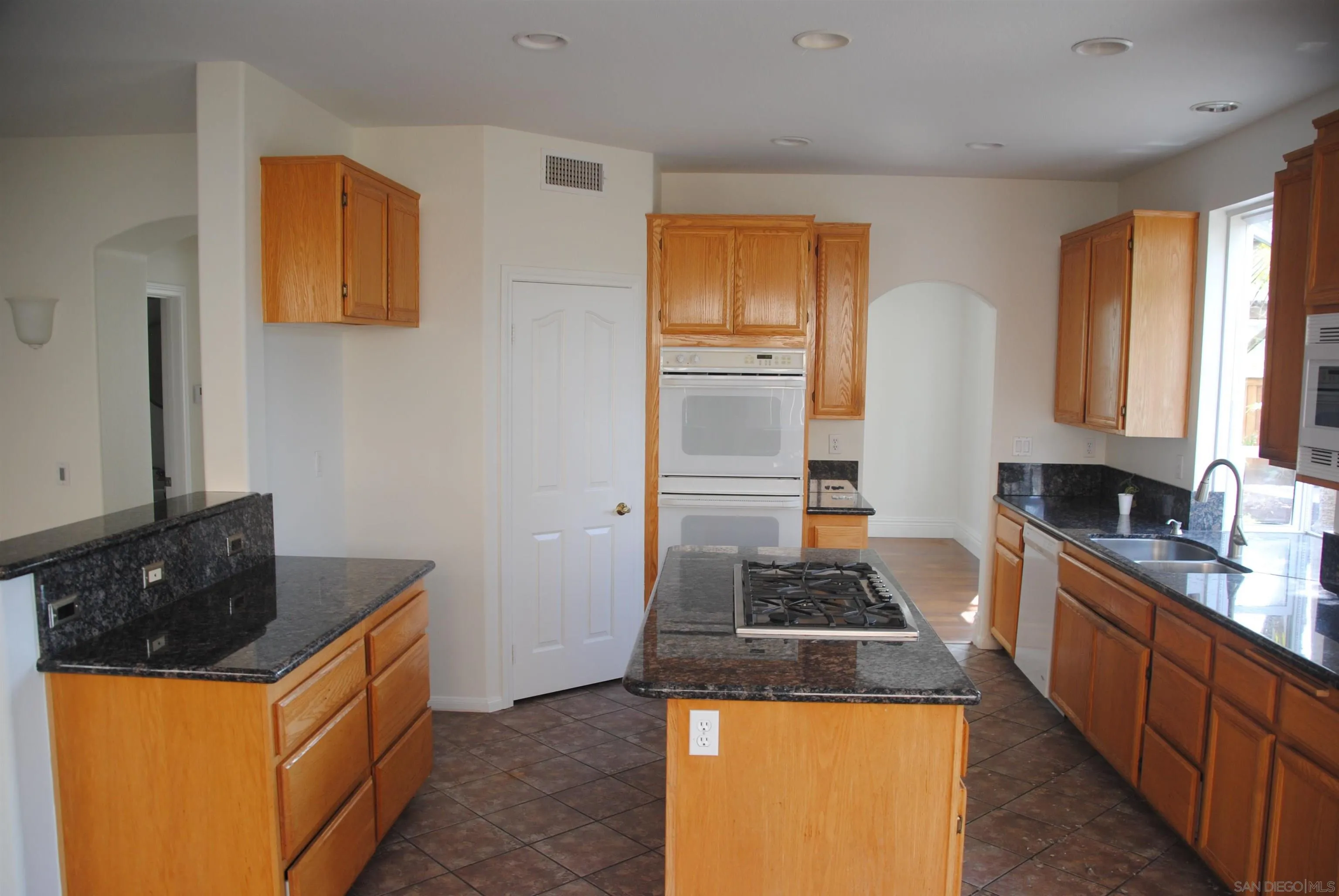 5285 Milton, Carlsbad, CA 92008 - Photo 4 of 14, Carlsbad, CA