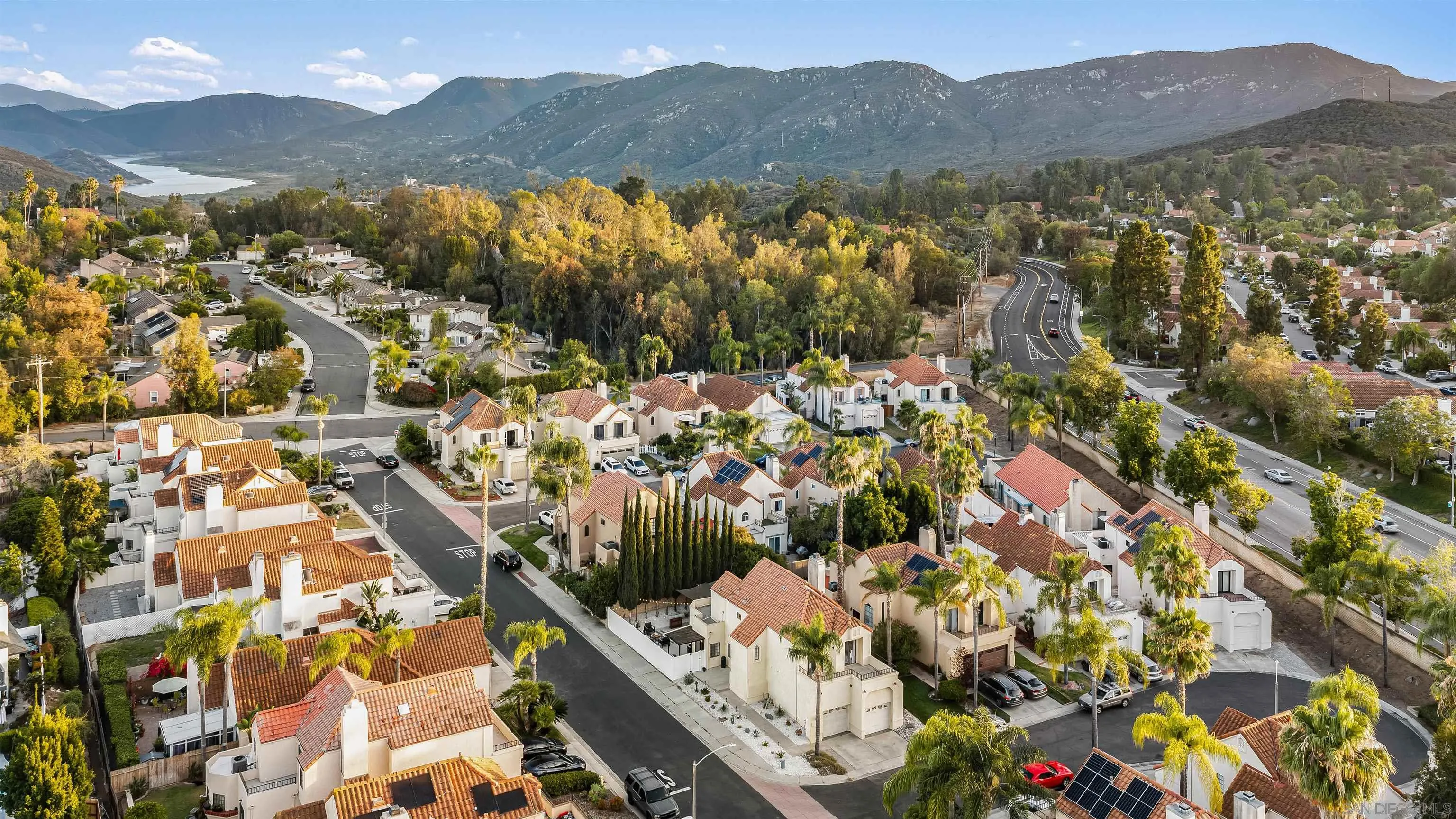 https://cdn.realtyfeed.com/cdn/127/260021134/22fd25dcfb82bcc2a497d413492f3756.webp