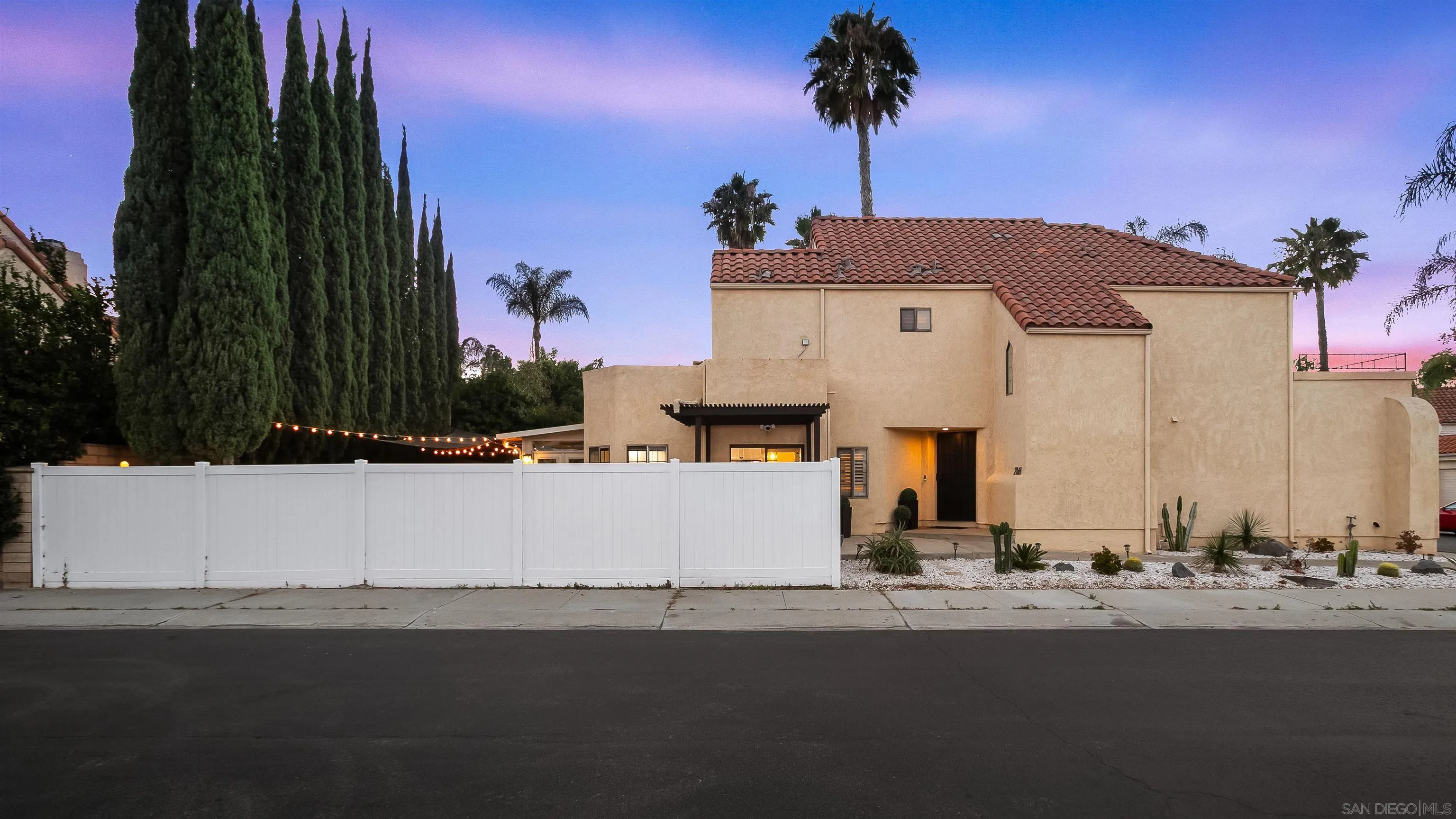 https://cdn.realtyfeed.com/cdn/127/260021134/64968db56553cf784708ea8a8772c80c.webp