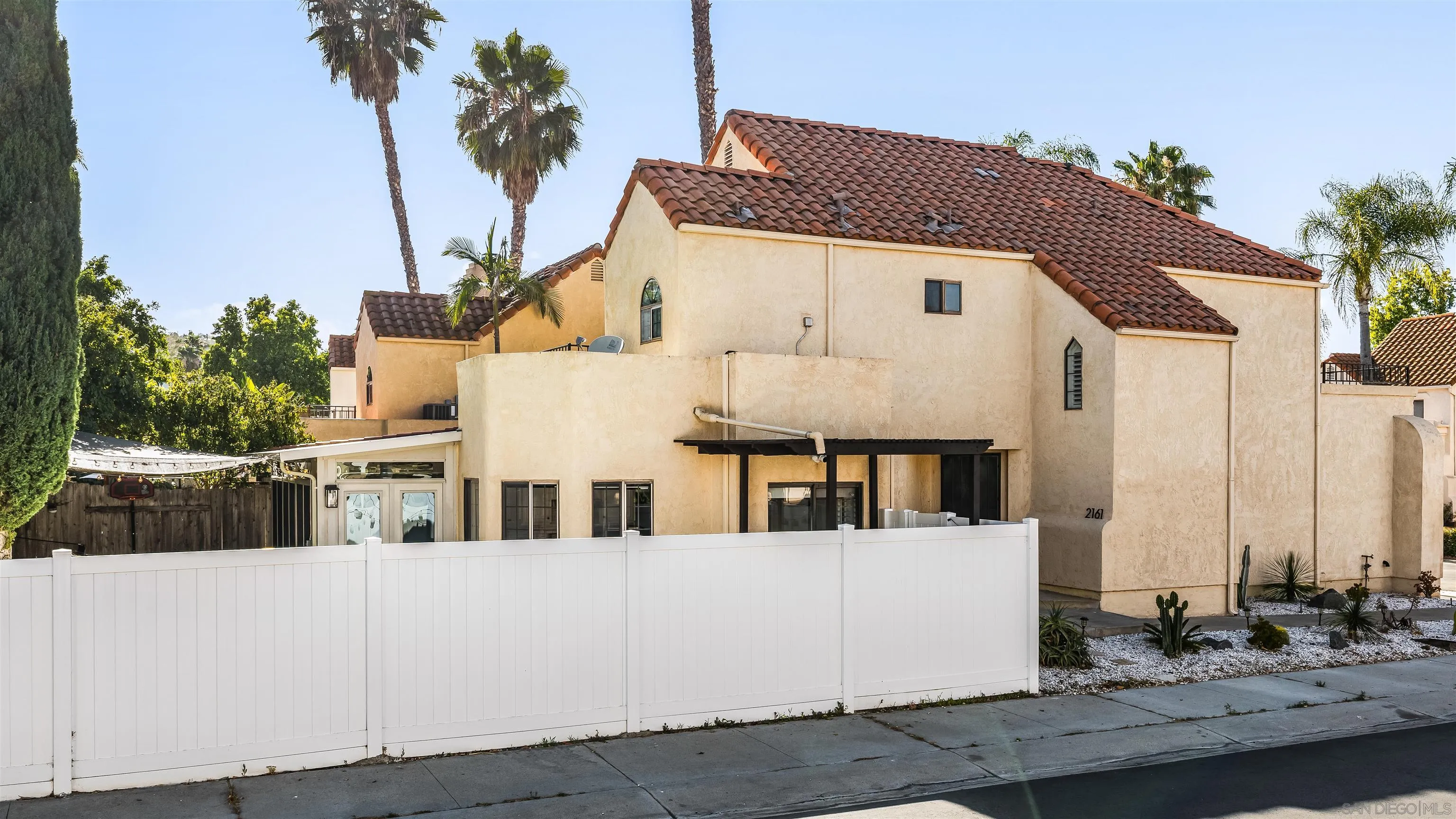 https://cdn.realtyfeed.com/cdn/127/260021134/b837024ca79709b62d0df1dd4527e031.webp