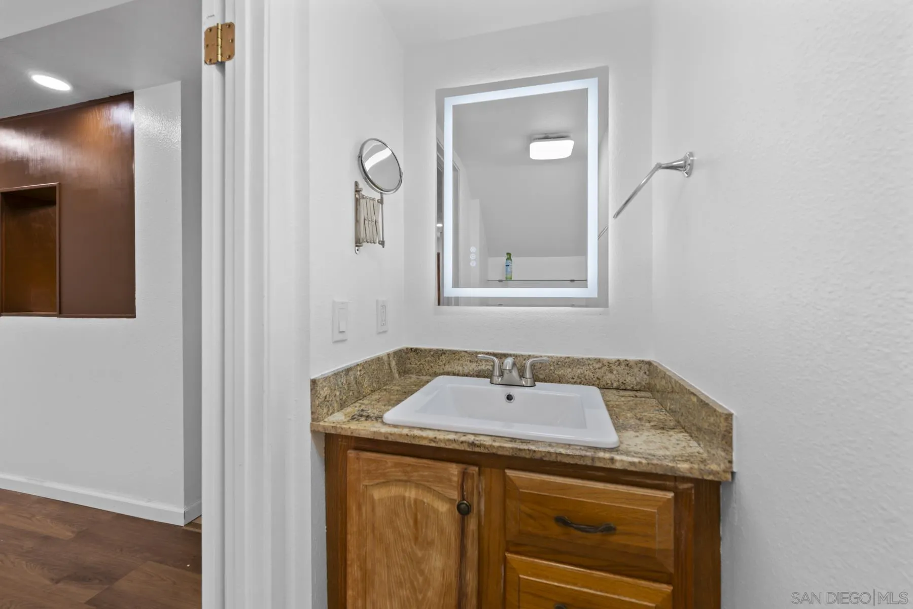 https://cdn.realtyfeed.com/cdn/127/260021138/bd98c890000ec8b1ada82217ac5c6df0.webp