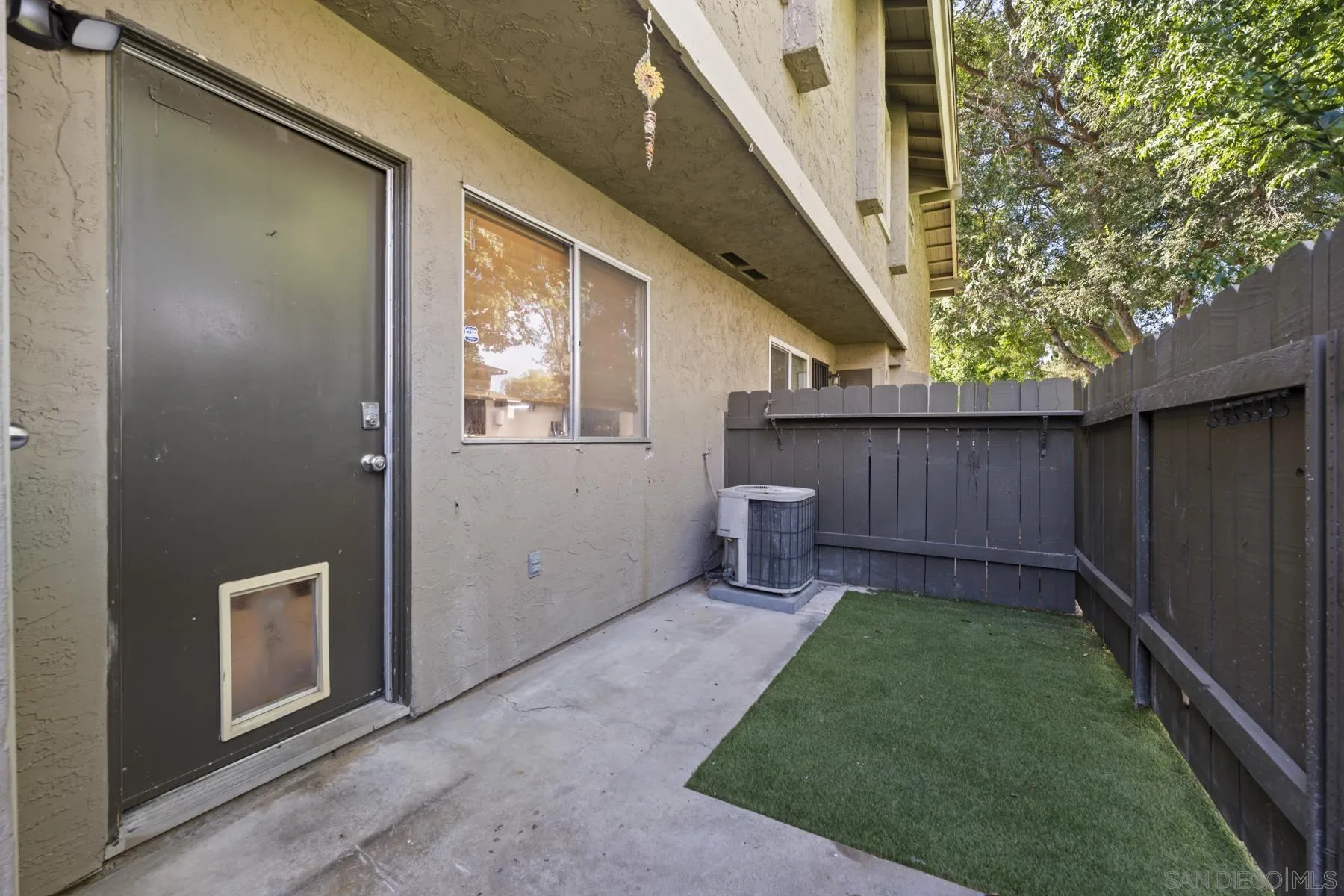 https://cdn.realtyfeed.com/cdn/127/260021138/ded89c6c8181c8b6ce4b025b452c491e.webp