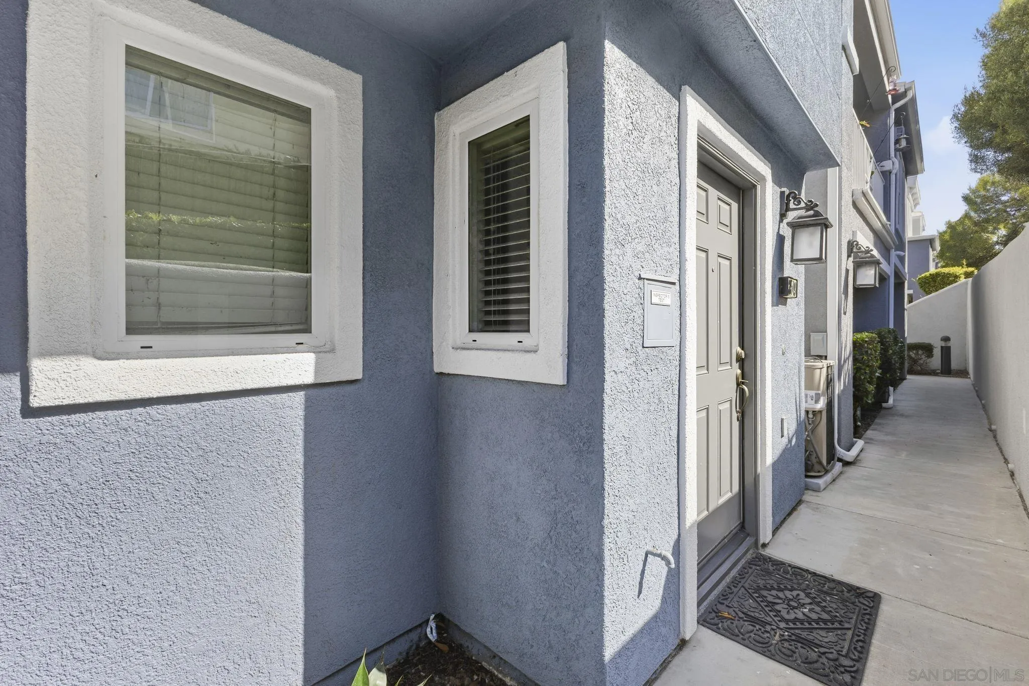 https://cdn.realtyfeed.com/cdn/127/260021141/4266840de580e05066de89ef5872f9b1.webp