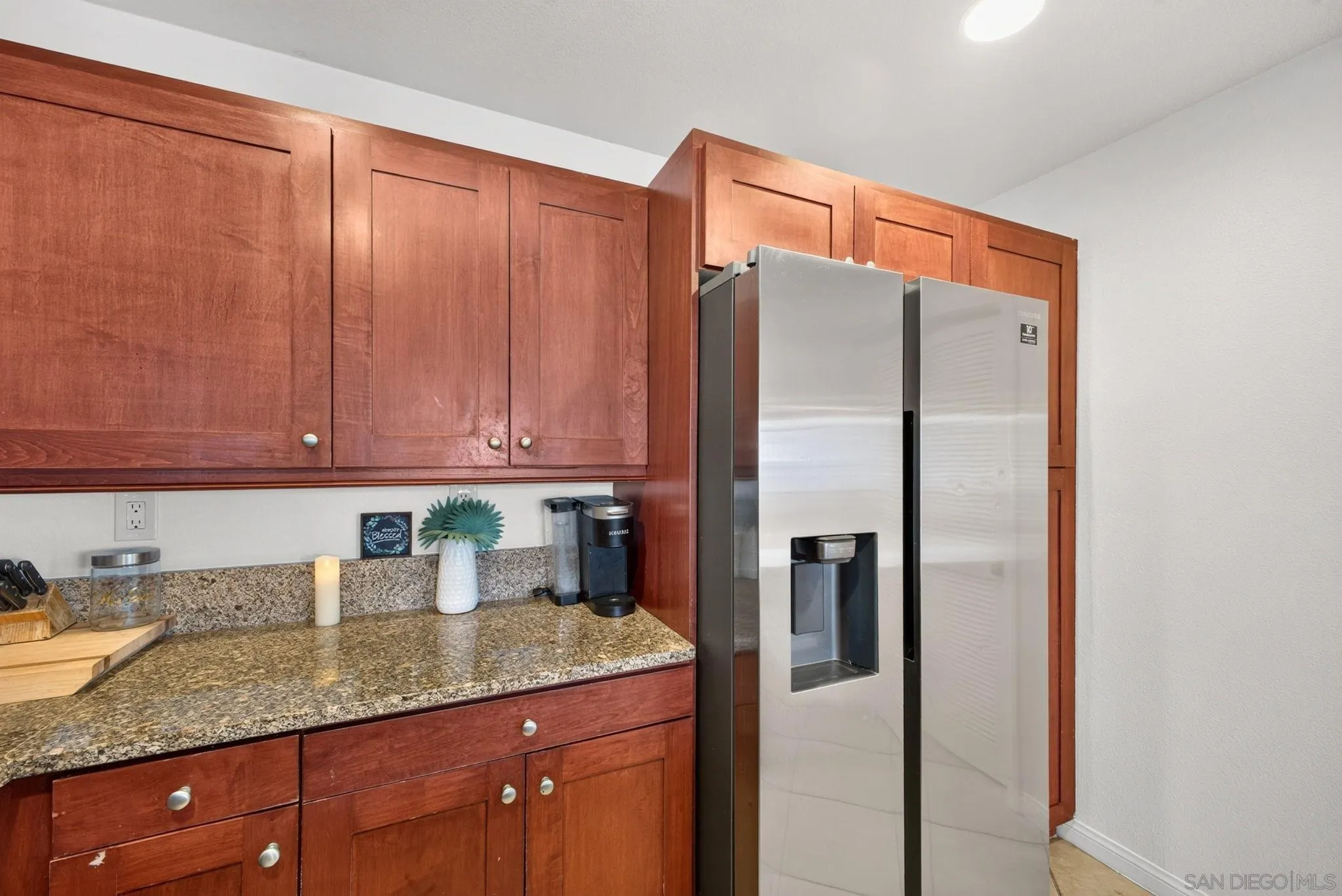https://cdn.realtyfeed.com/cdn/127/260021141/91c4fa801e8f475d329f142b7317ca01.webp