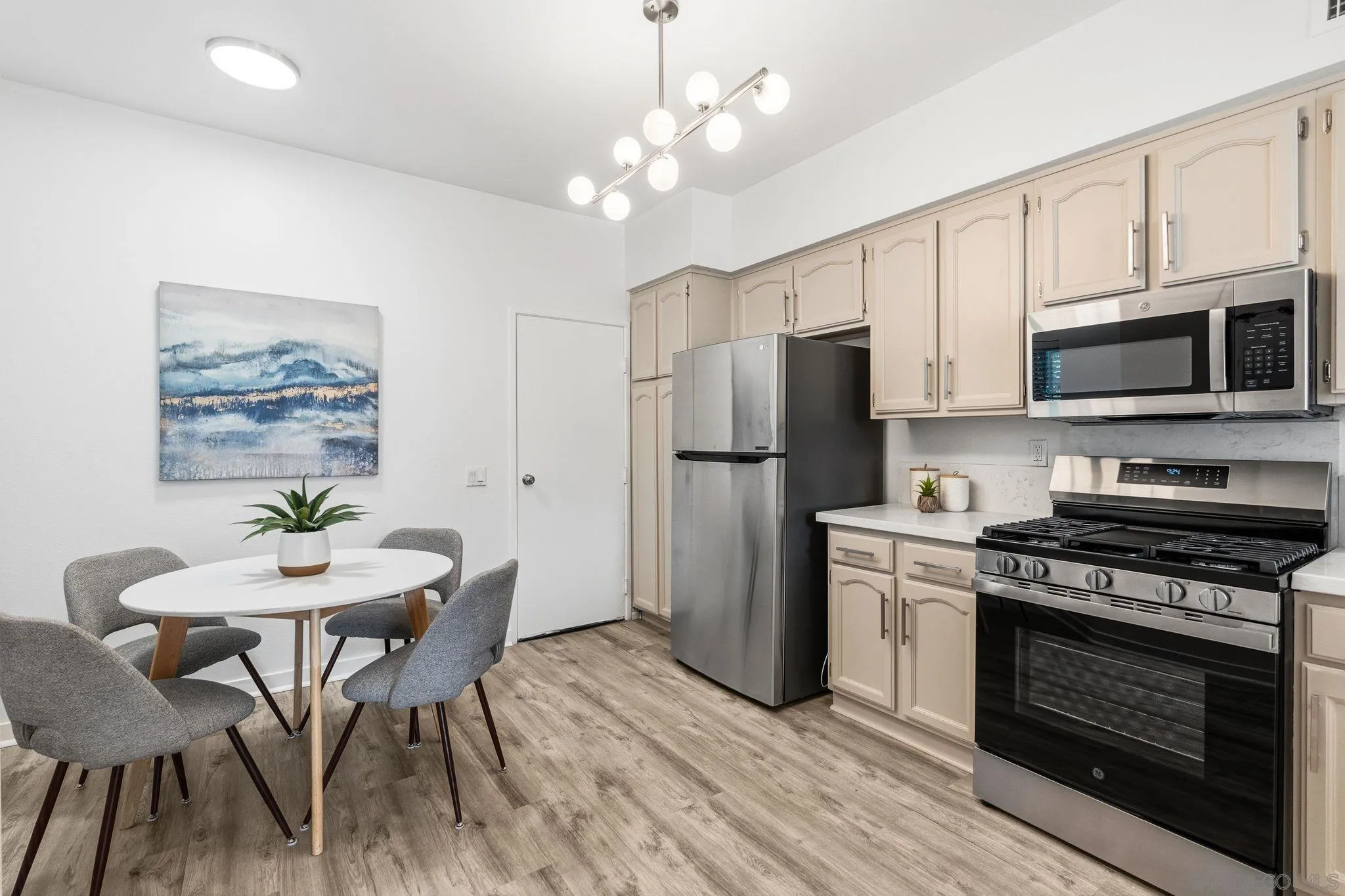 https://cdn.realtyfeed.com/cdn/127/260021144/92baba1e99b031ccd1a6fde5ab457f42.webp
