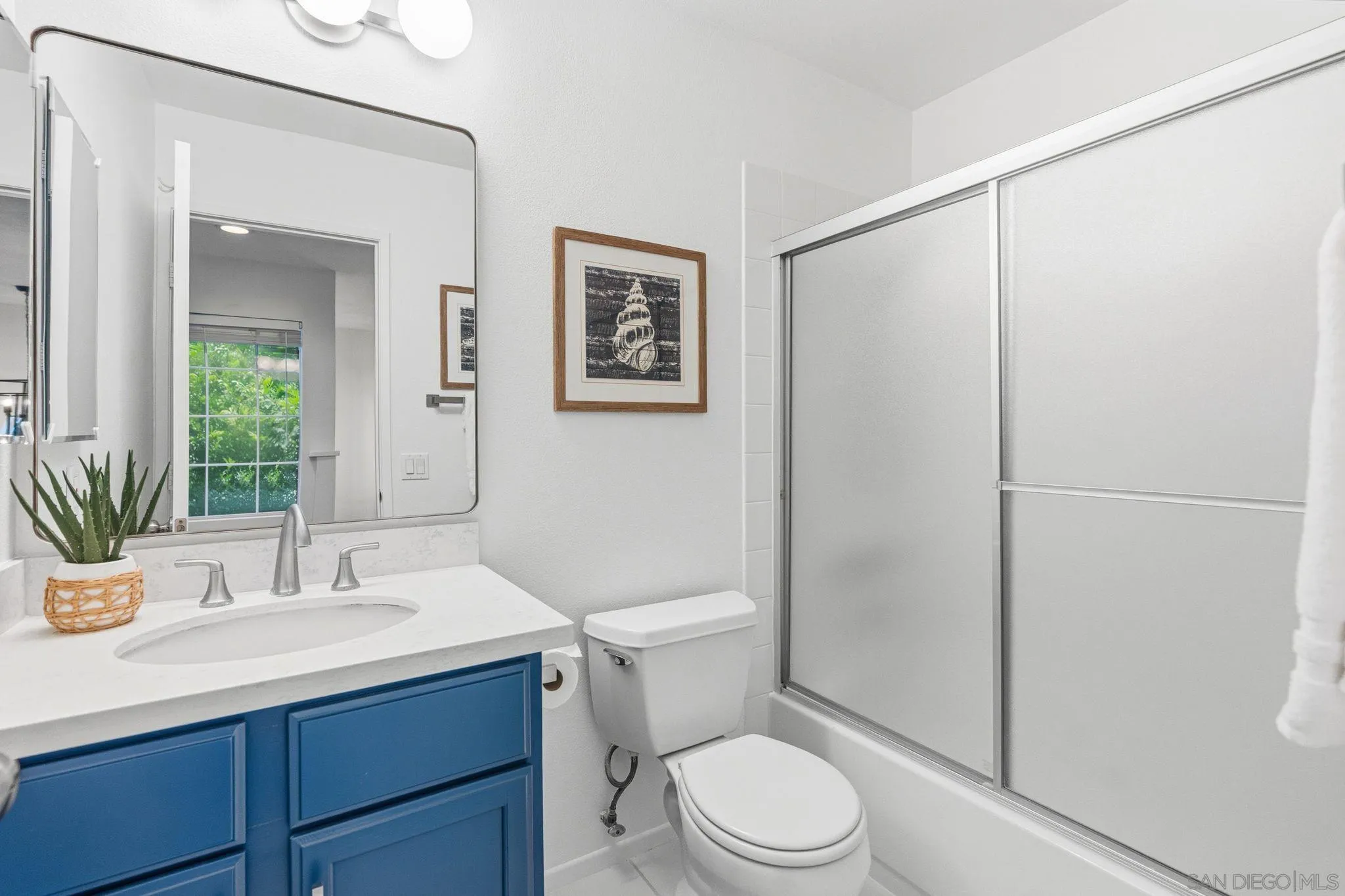 https://cdn.realtyfeed.com/cdn/127/260021144/adcef7d6e5c41f9650c96e1e059fa1b8.webp