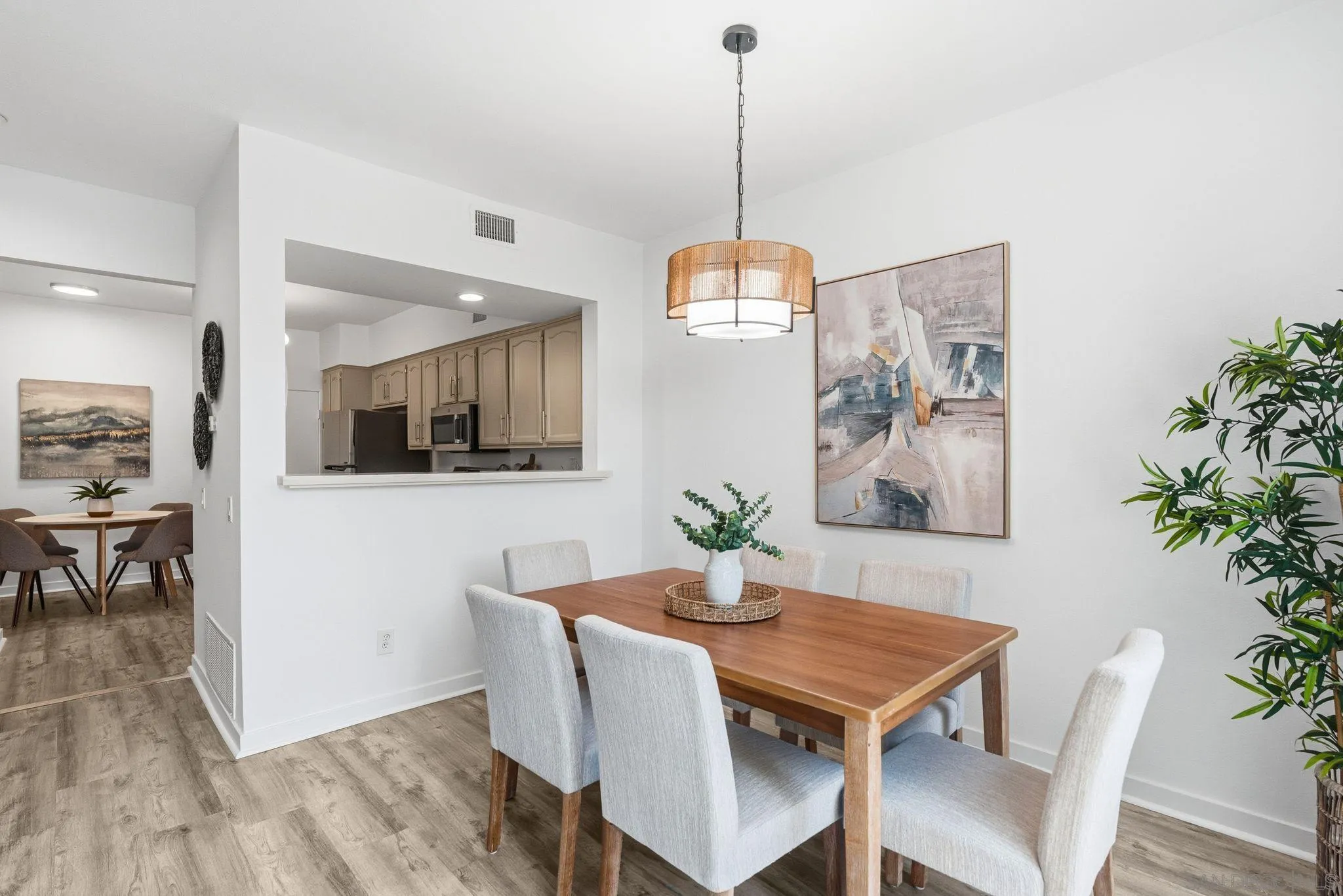 https://cdn.realtyfeed.com/cdn/127/260021144/af21735145a954b69d41e6eb737cd148.webp
