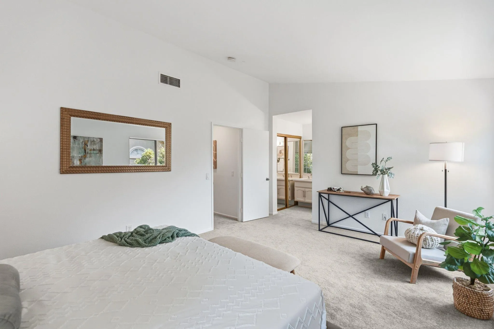 https://cdn.realtyfeed.com/cdn/127/260021144/b4d68bfa2ff0d4bc64f1872796bf45aa.webp