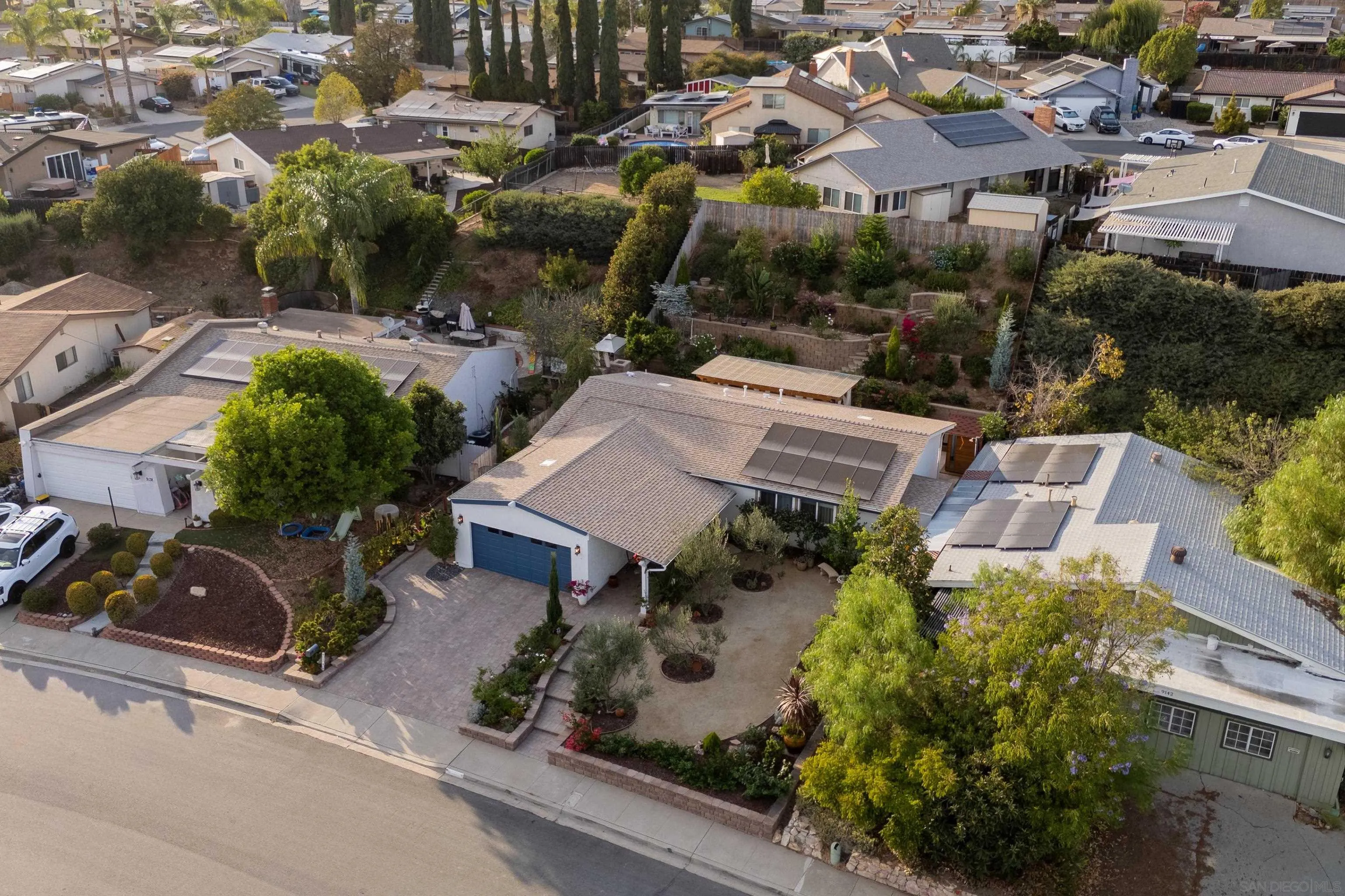 https://cdn.realtyfeed.com/cdn/127/260021148/52c69bfec99bcd2379db1deb8b770bdc.webp