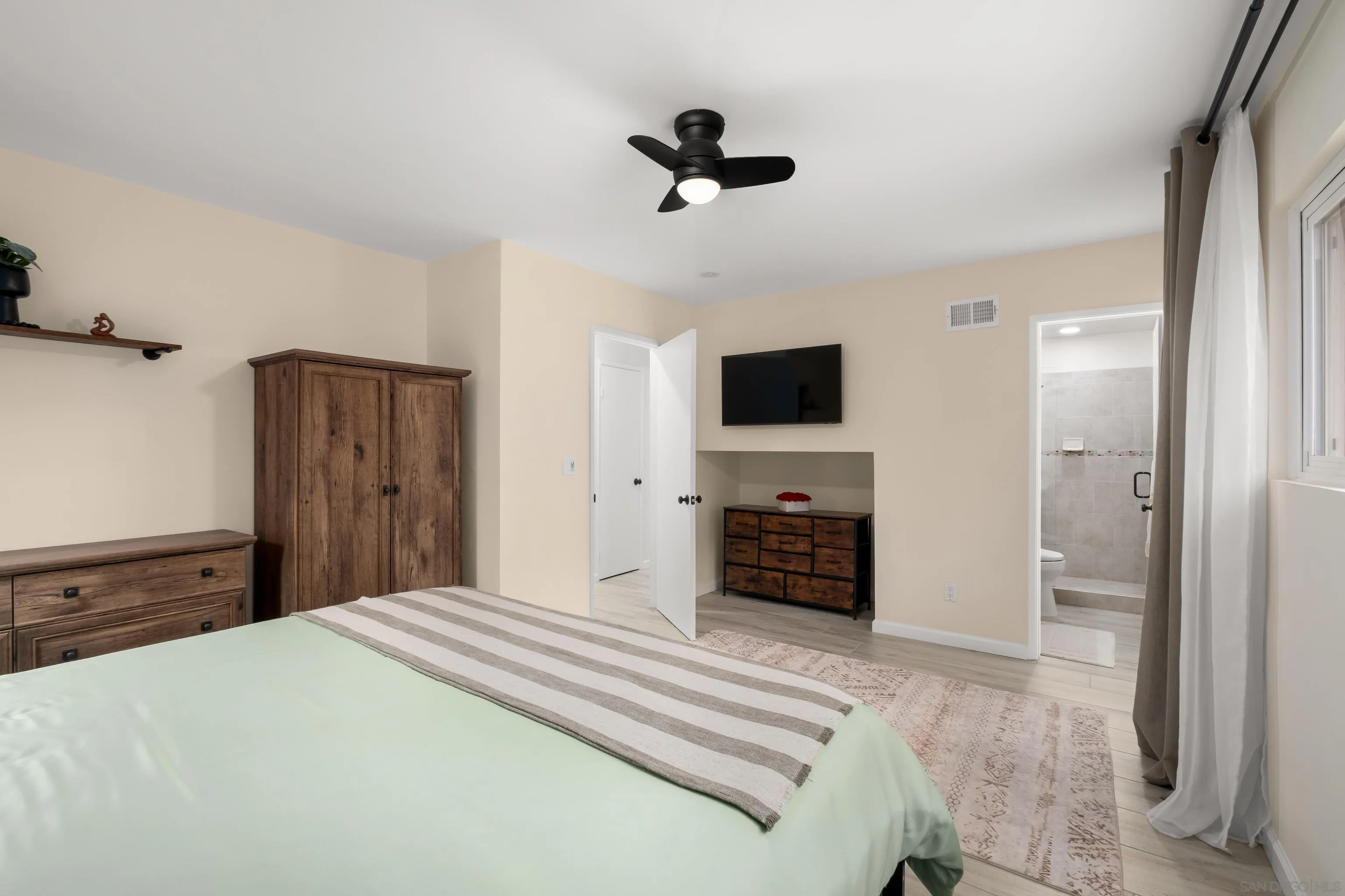https://cdn.realtyfeed.com/cdn/127/260021148/85b244c249286f5d8ce089b819675a3a.webp
