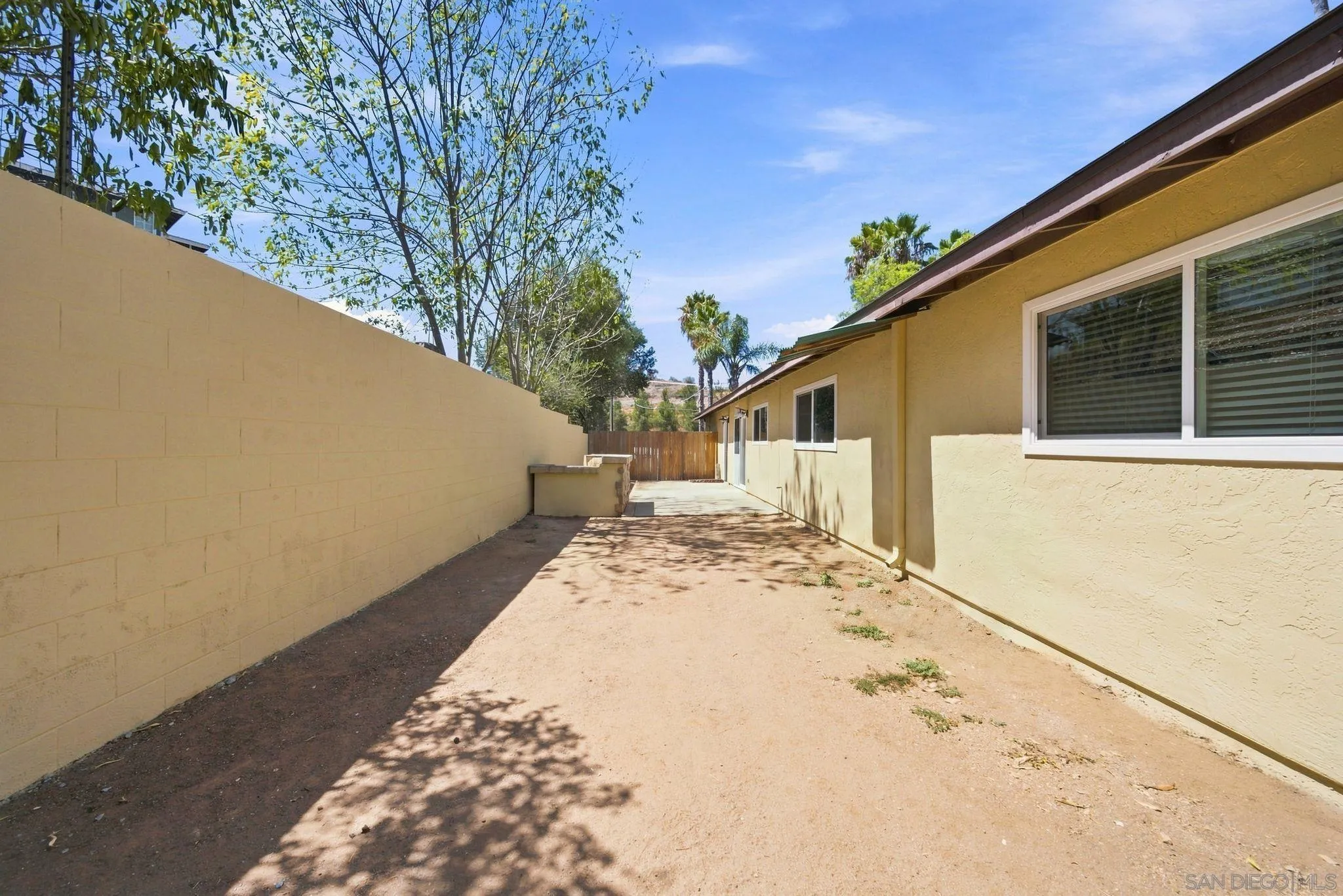 https://cdn.realtyfeed.com/cdn/127/260021154/90dce981b381140795f7502f8d02fc6e.webp