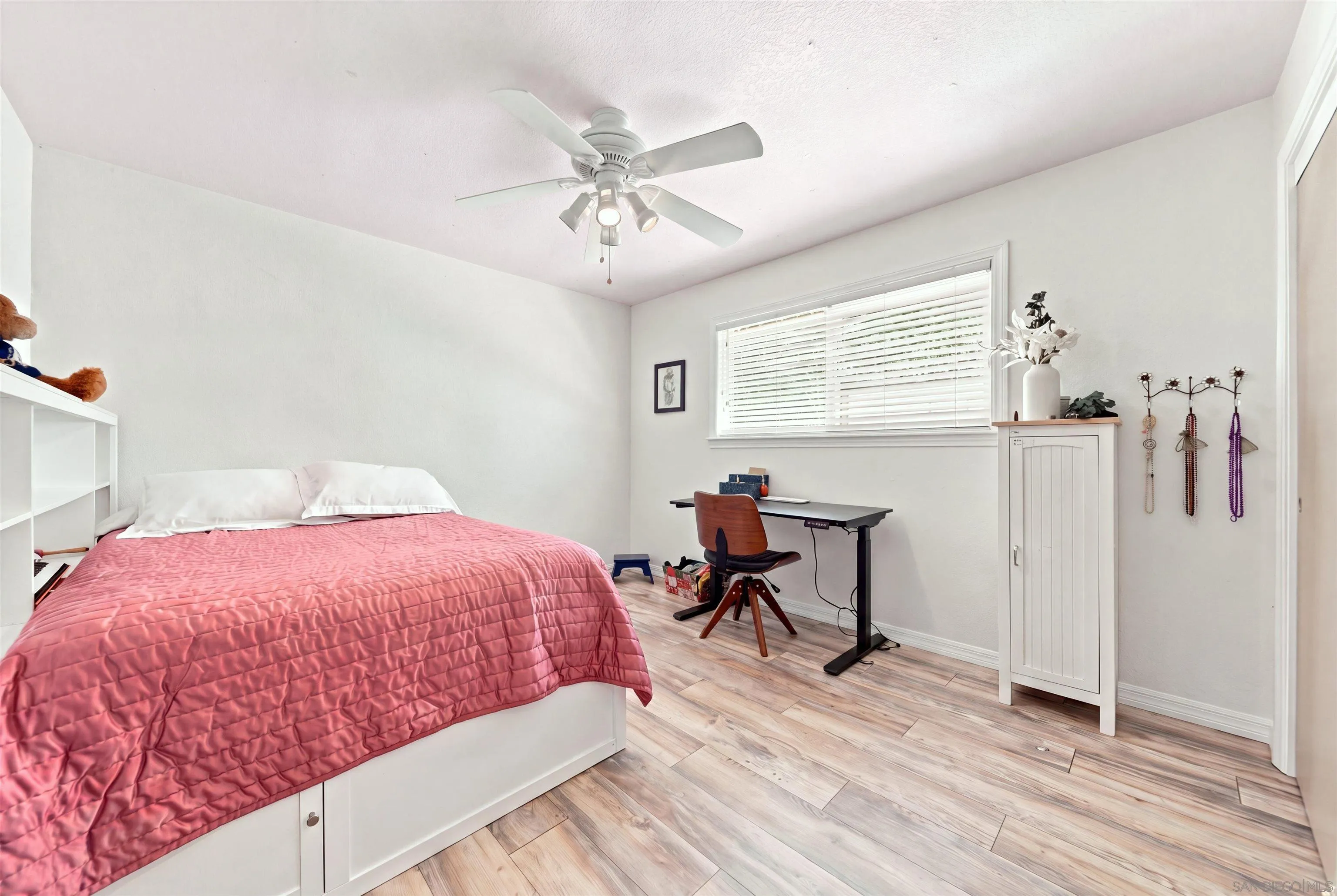 https://cdn.realtyfeed.com/cdn/127/260021154/fa4ab01cf9110ed3e265808cc395cb90.webp