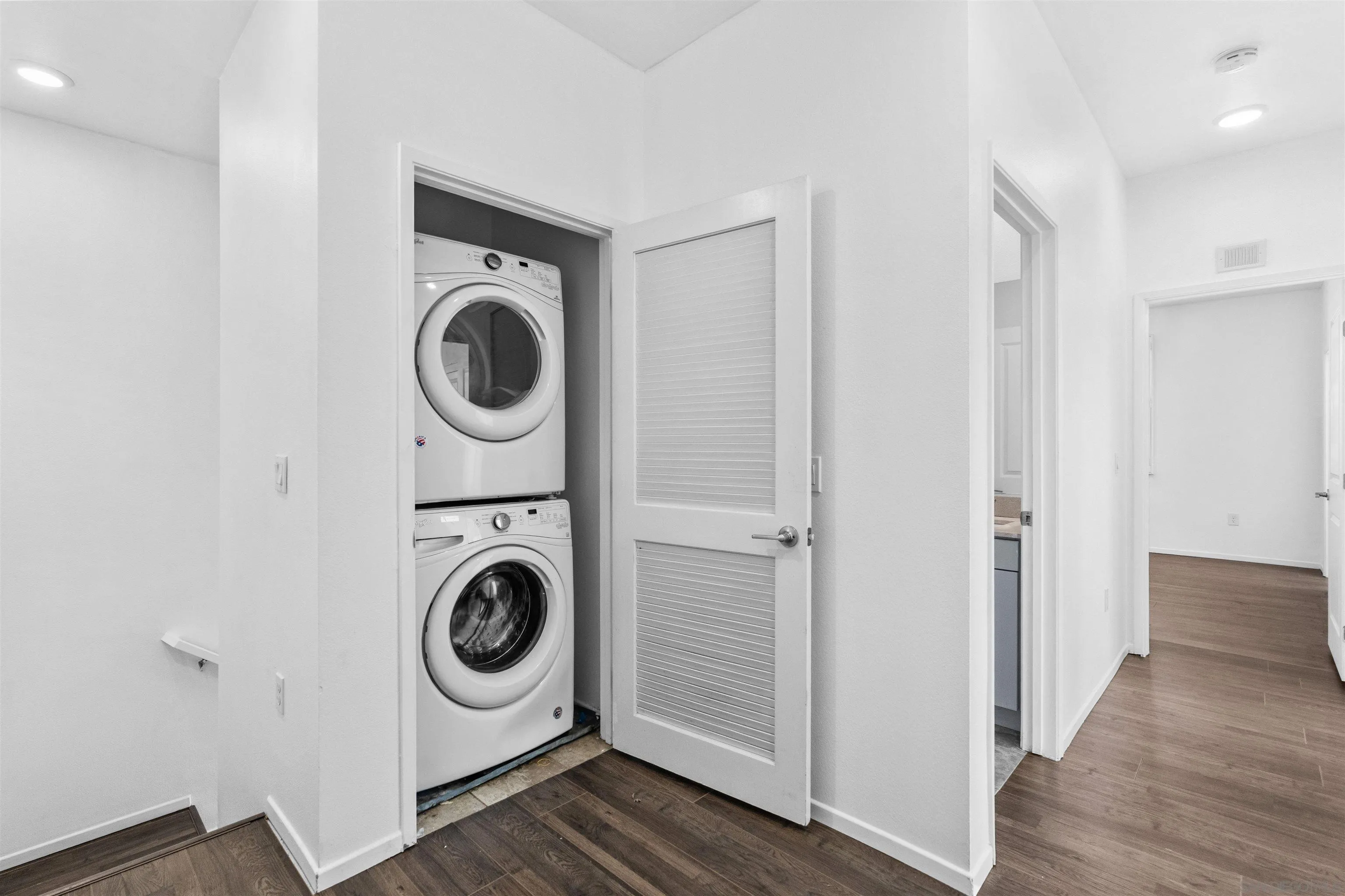 https://cdn.realtyfeed.com/cdn/127/260021157/9405ed489dbb63ef1d75ce50d6537554.webp