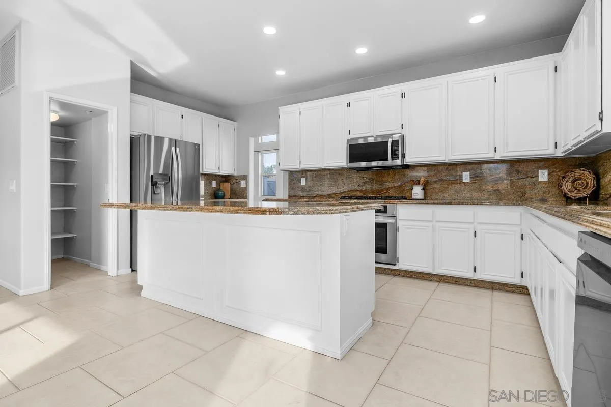 https://cdn.realtyfeed.com/cdn/127/260021158/4518dd634673d335d2b5fd98839b5efe.webp