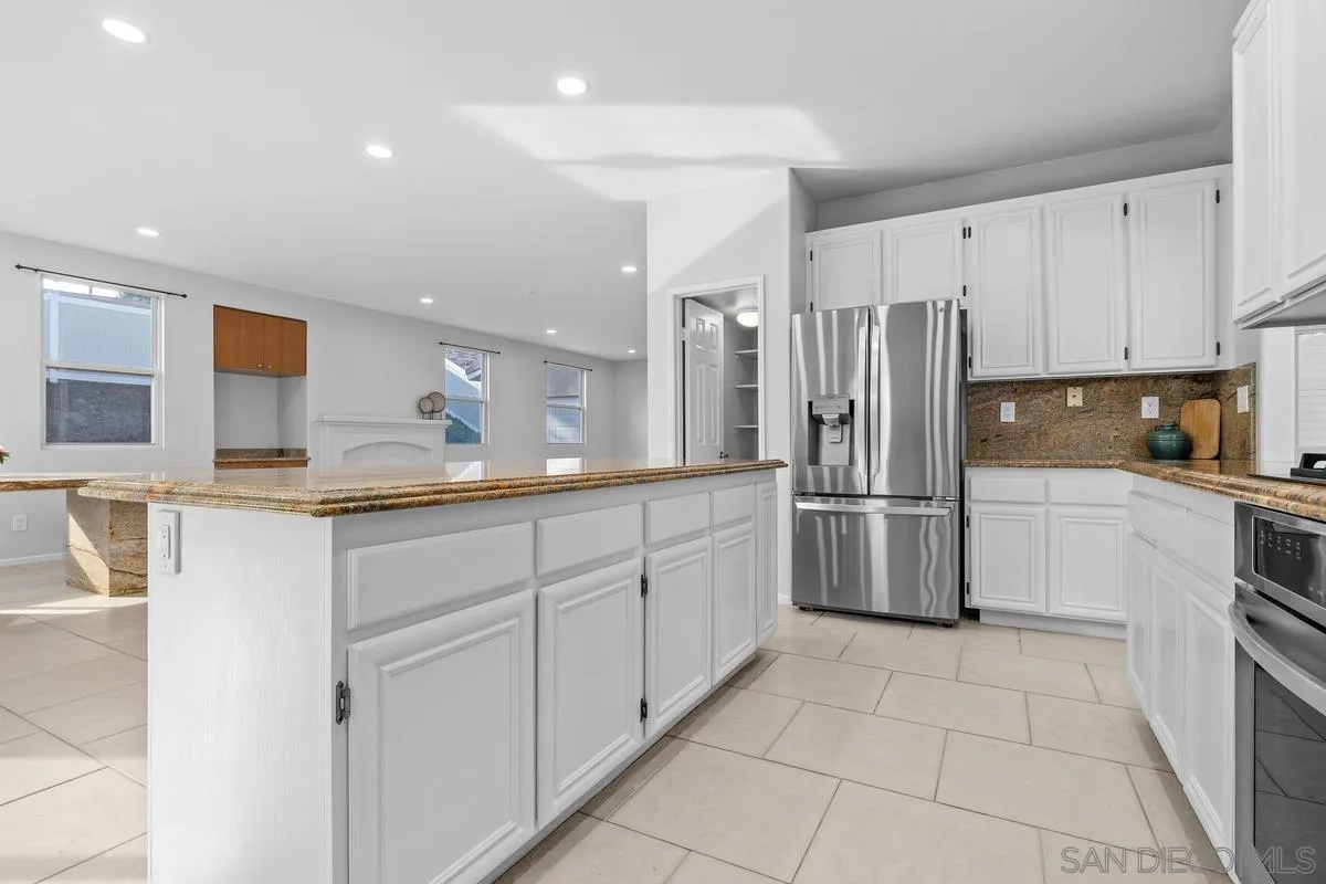 https://cdn.realtyfeed.com/cdn/127/260021158/baa44e46ca1a2fb1f8b1a03210d4ba35.webp