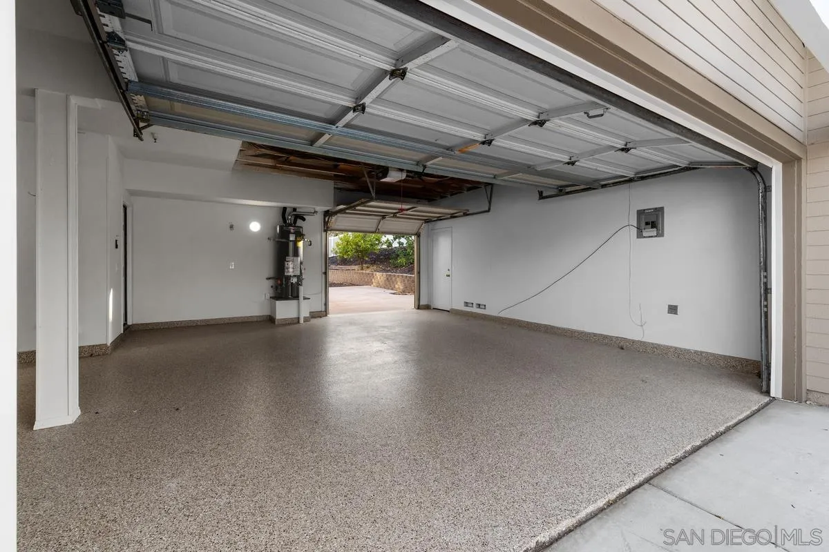 https://cdn.realtyfeed.com/cdn/127/260021158/ddd37501b01fc01f28257d5ff0e3b93c.webp