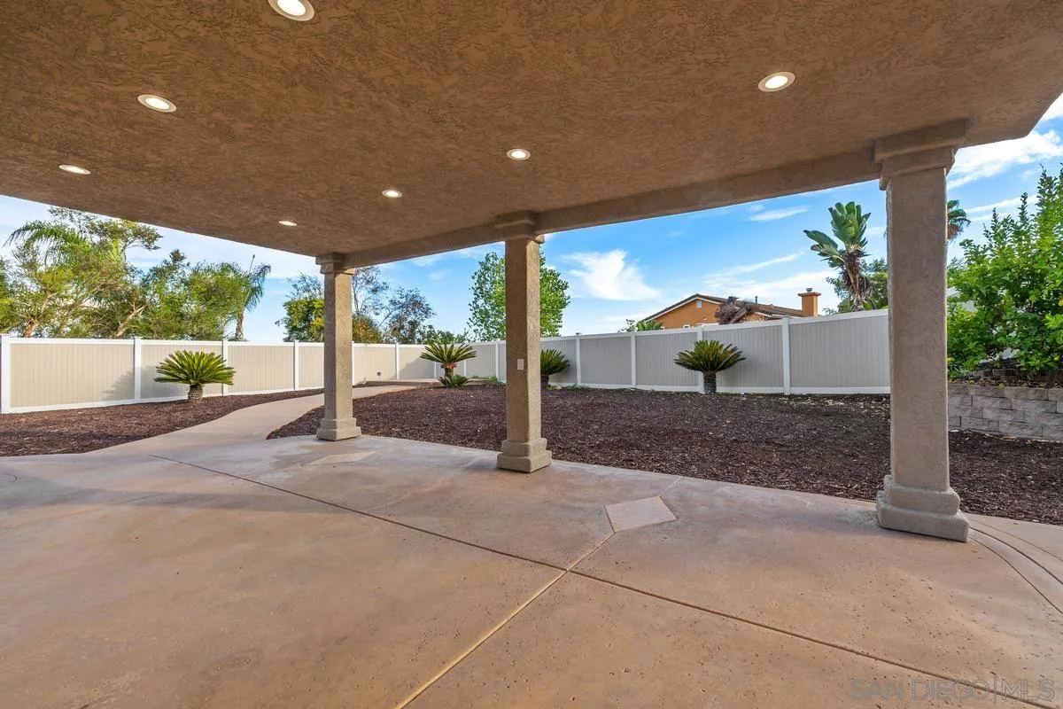 https://cdn.realtyfeed.com/cdn/127/260021158/ea74f9b0506583c30e84e30dbdb97364.webp