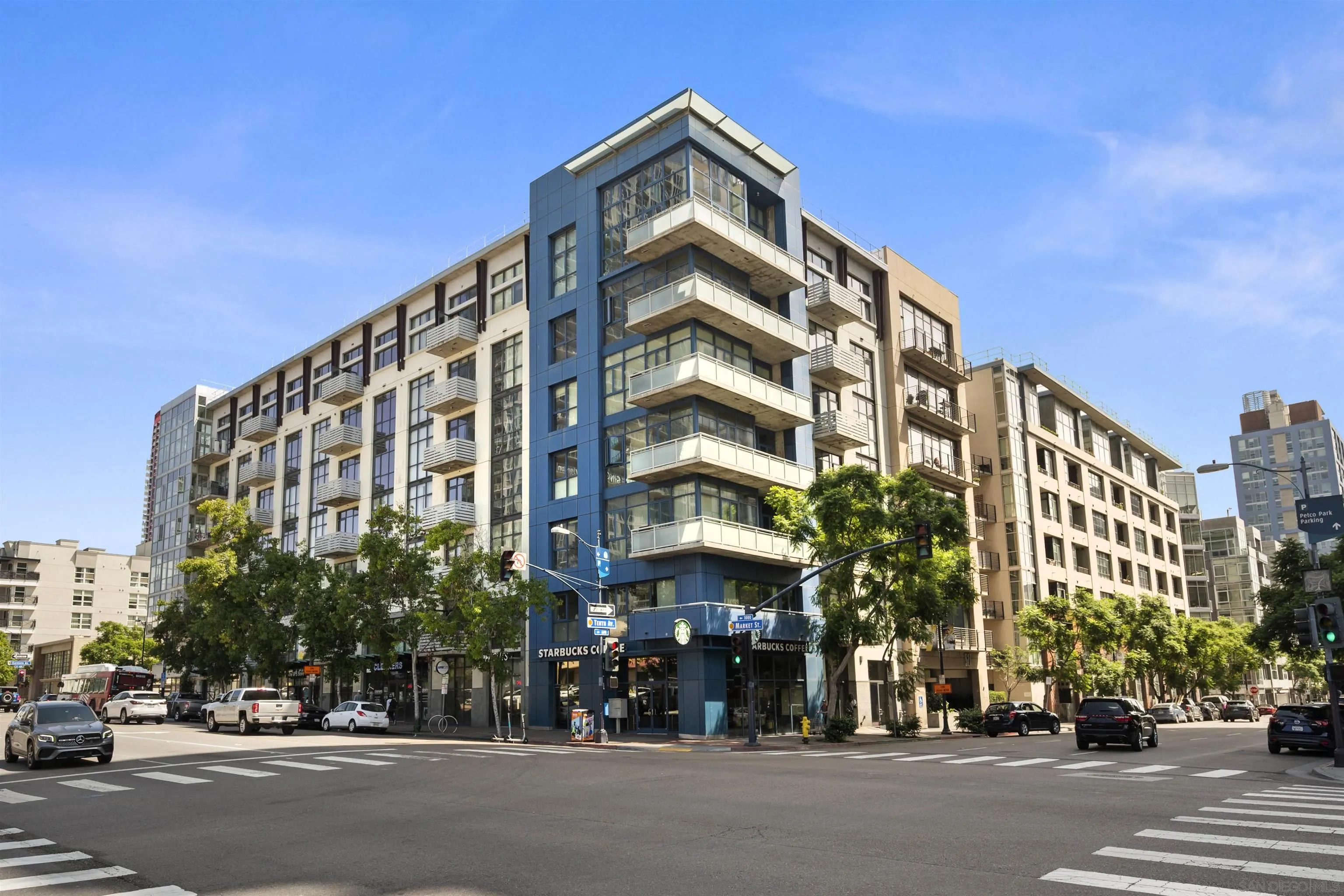 https://cdn.realtyfeed.com/cdn/127/260021160/4febff69639af49fbafd4cc364ee8630.webp