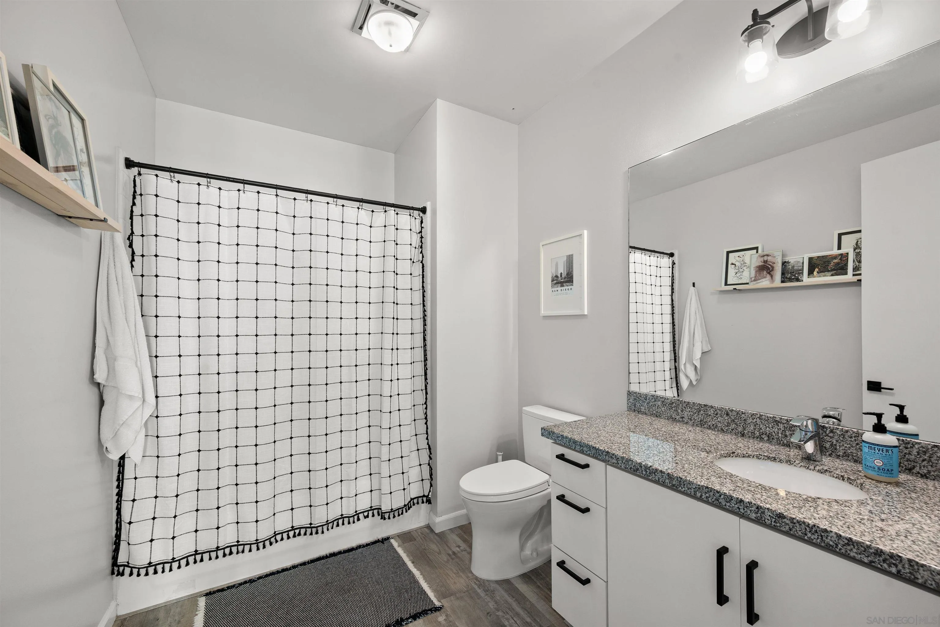https://cdn.realtyfeed.com/cdn/127/260021160/bb7926746af2604963ea5424c7b46753.webp