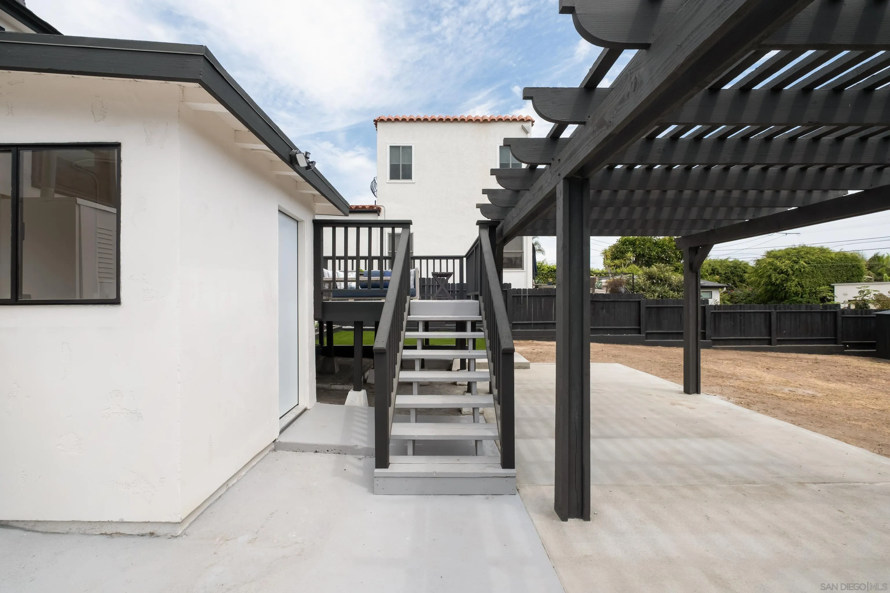 https://cdn.realtyfeed.com/cdn/127/260021161/0fa7a3d031c87e51fc97bf9a4b99d134.webp