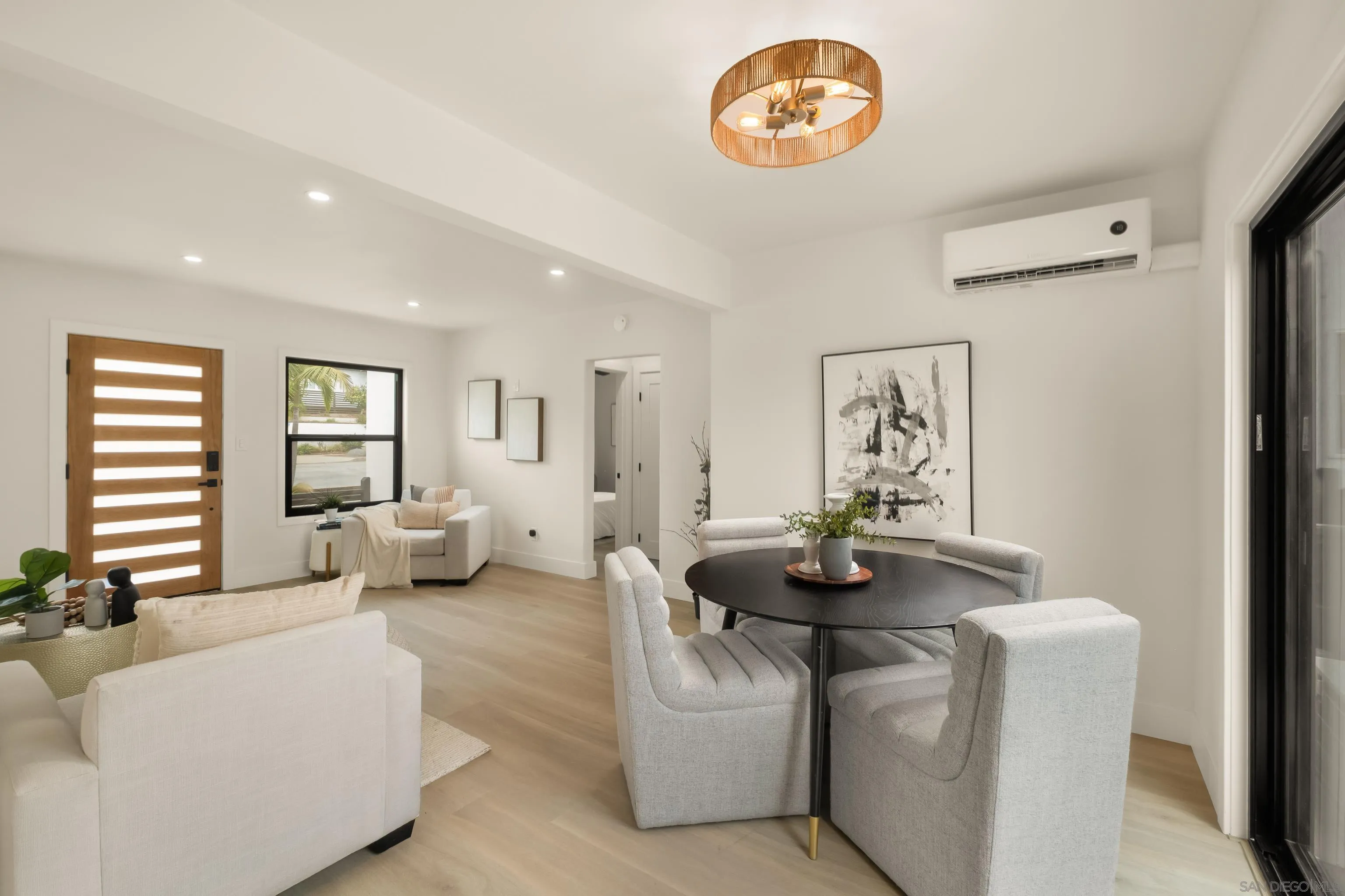 https://cdn.realtyfeed.com/cdn/127/260021161/97dd14151dde504e14fa1440bc090309.webp