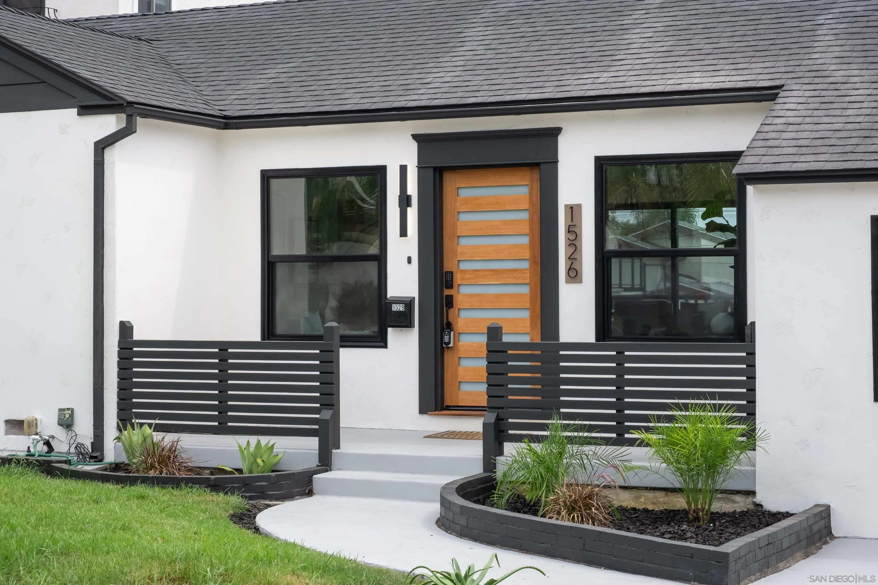 https://cdn.realtyfeed.com/cdn/127/260021161/a0841f48b5ba5a7b6950ed4908e3b77f.webp