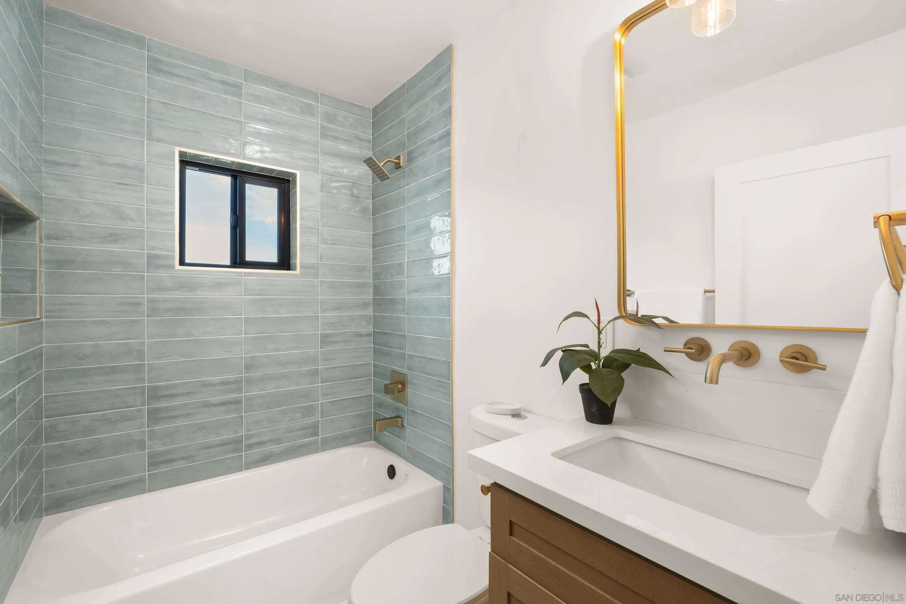 https://cdn.realtyfeed.com/cdn/127/260021161/ce6807c943580a612f934103cb945e1a.webp