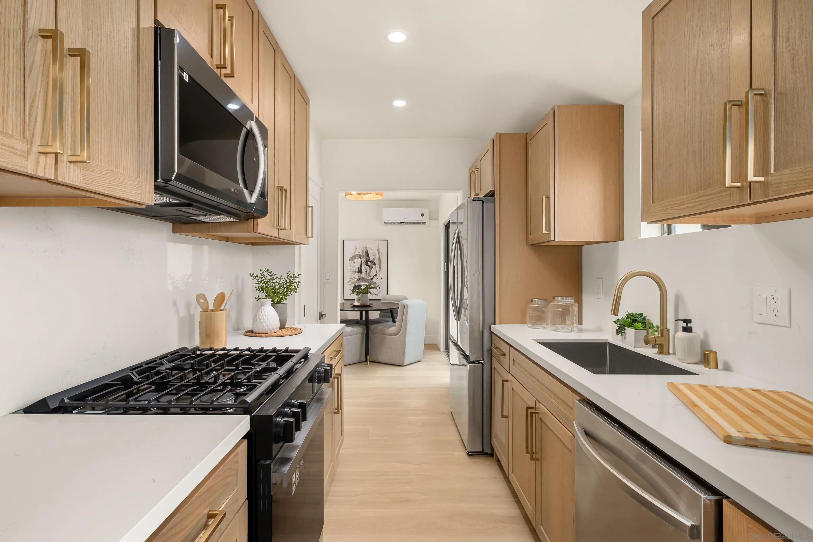 https://cdn.realtyfeed.com/cdn/127/260021161/e5f60fd1b954d2b7e2d07f2dbc7d5370.webp