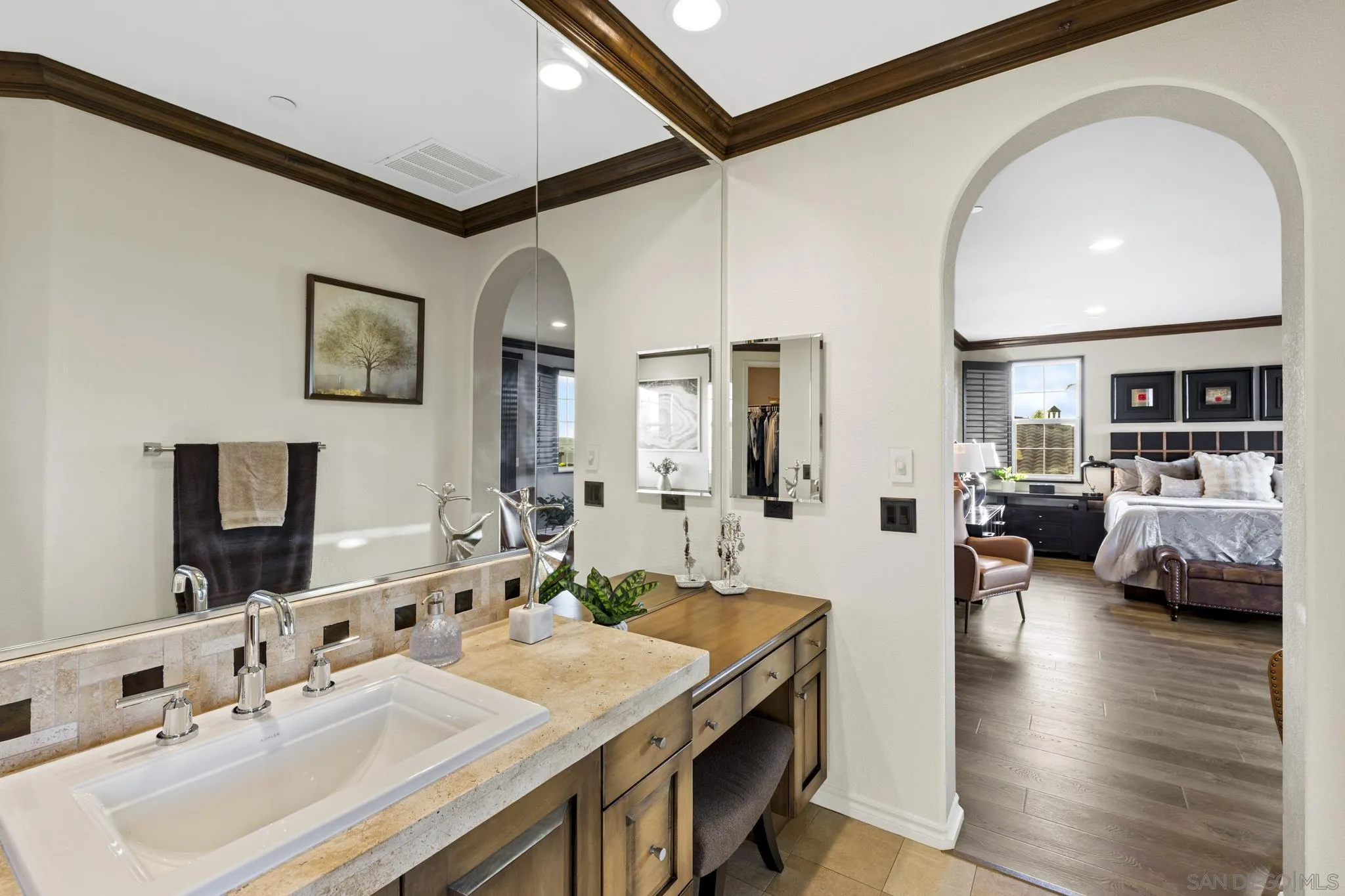 https://cdn.realtyfeed.com/cdn/127/260021162/2f87a71d968c6d77a7a08ca1447aae44.webp