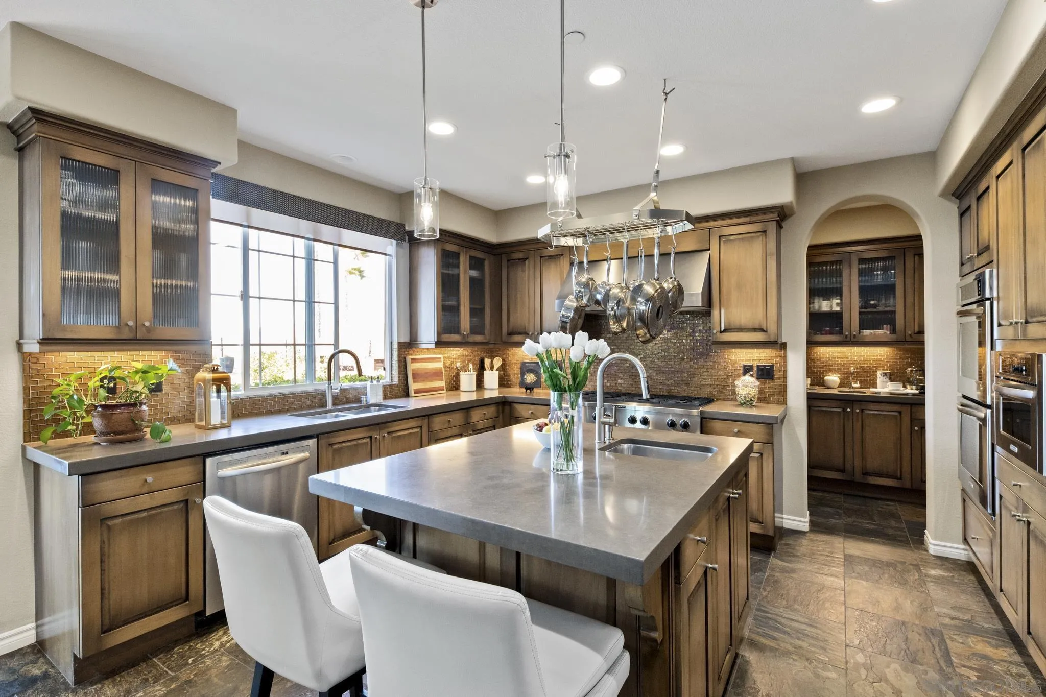 https://cdn.realtyfeed.com/cdn/127/260021162/8eecf3b710aa024c05f7e246e0abfece.webp