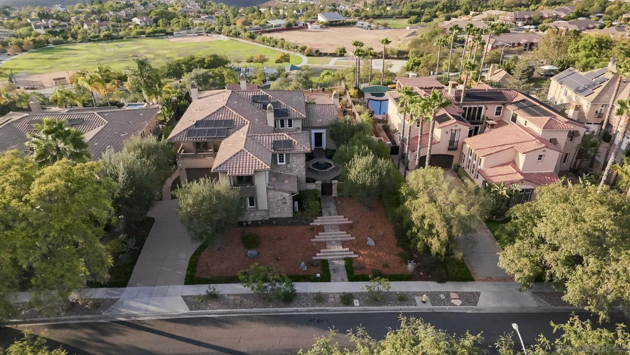 https://cdn.realtyfeed.com/cdn/127/260021162/d4446e5419cb86ad7d9db343f44cf3f9.webp