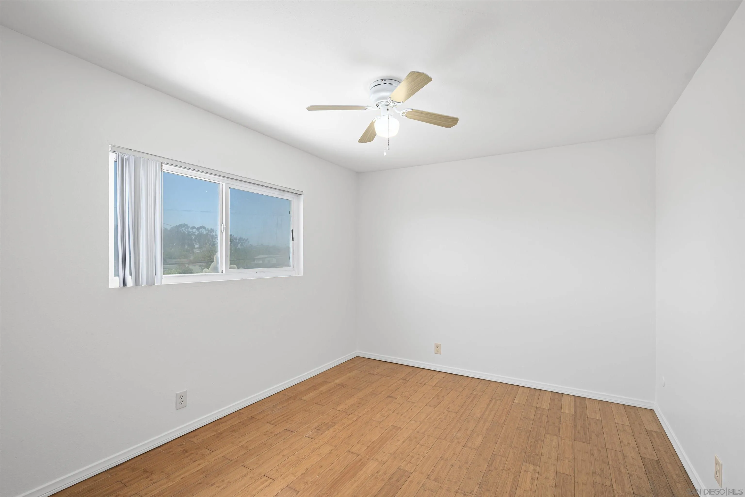 https://cdn.realtyfeed.com/cdn/127/260021164/1c5c0025ea958ee444164784a0678c59.webp