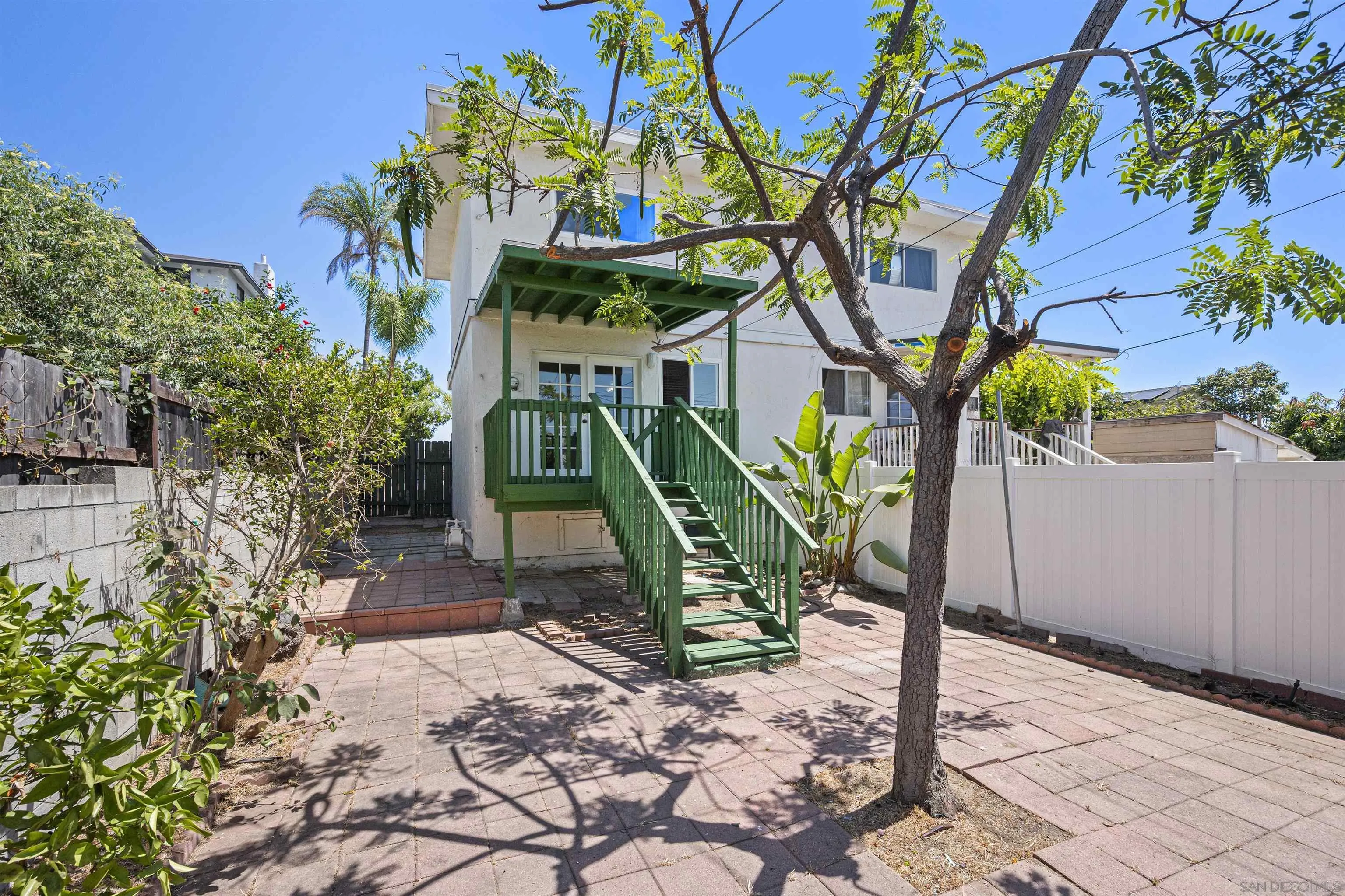 https://cdn.realtyfeed.com/cdn/127/260021164/671f6c785948c6669550a30b2ffcac94.webp