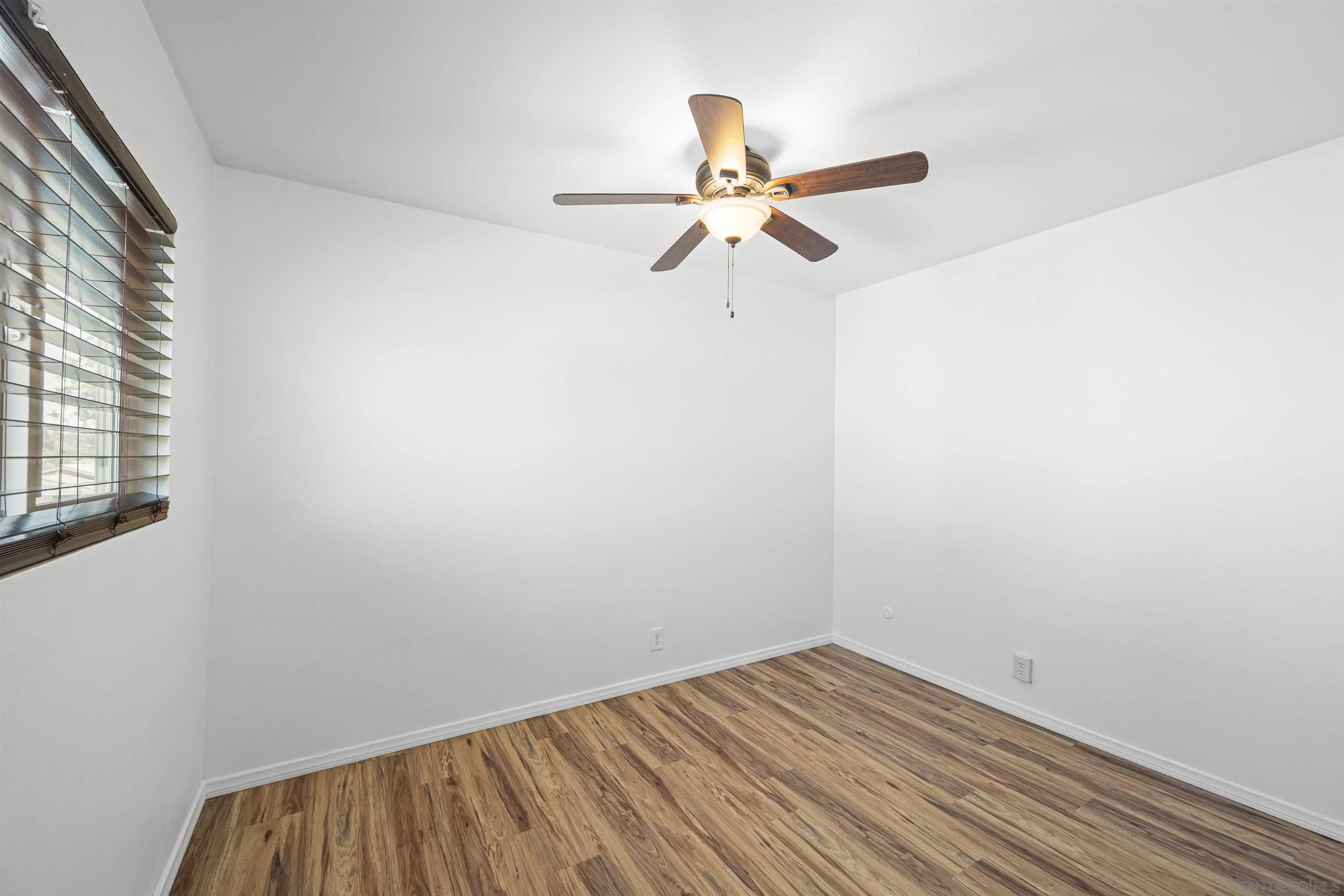https://cdn.realtyfeed.com/cdn/127/260021164/a200ec76714d05491ab23d3e002a11aa.webp