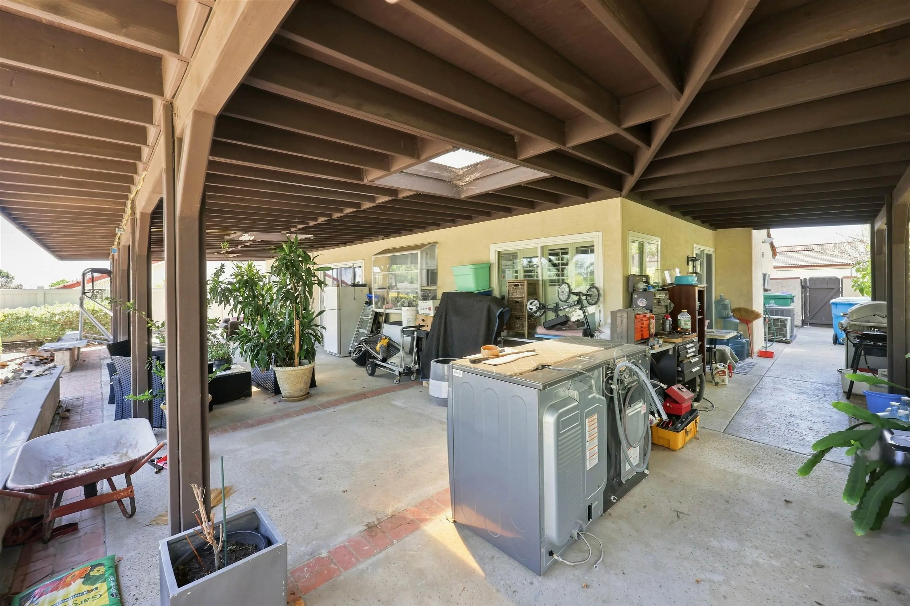 https://cdn.realtyfeed.com/cdn/127/260021166/16ad7719381ad3e117a6baa644217715.webp