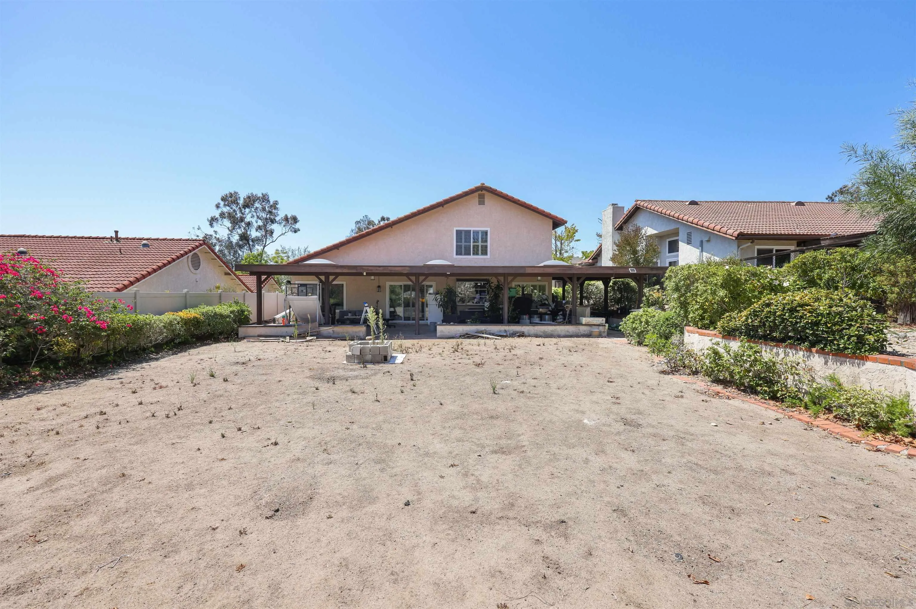 https://cdn.realtyfeed.com/cdn/127/260021166/c2be1f713041d33767fc062cece5d35d.webp