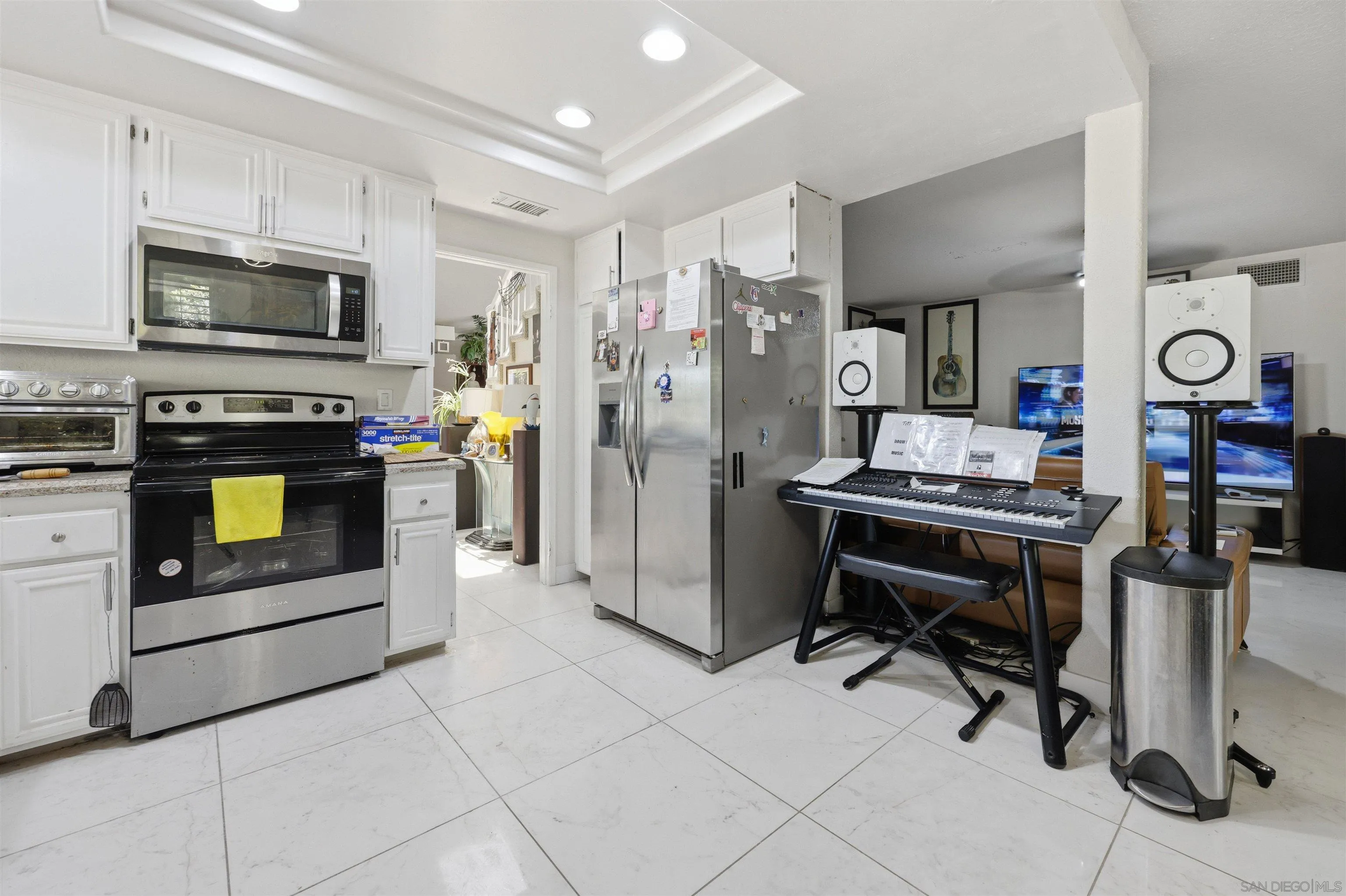 https://cdn.realtyfeed.com/cdn/127/260021166/c417a264269f09337ea6857853885d30.webp