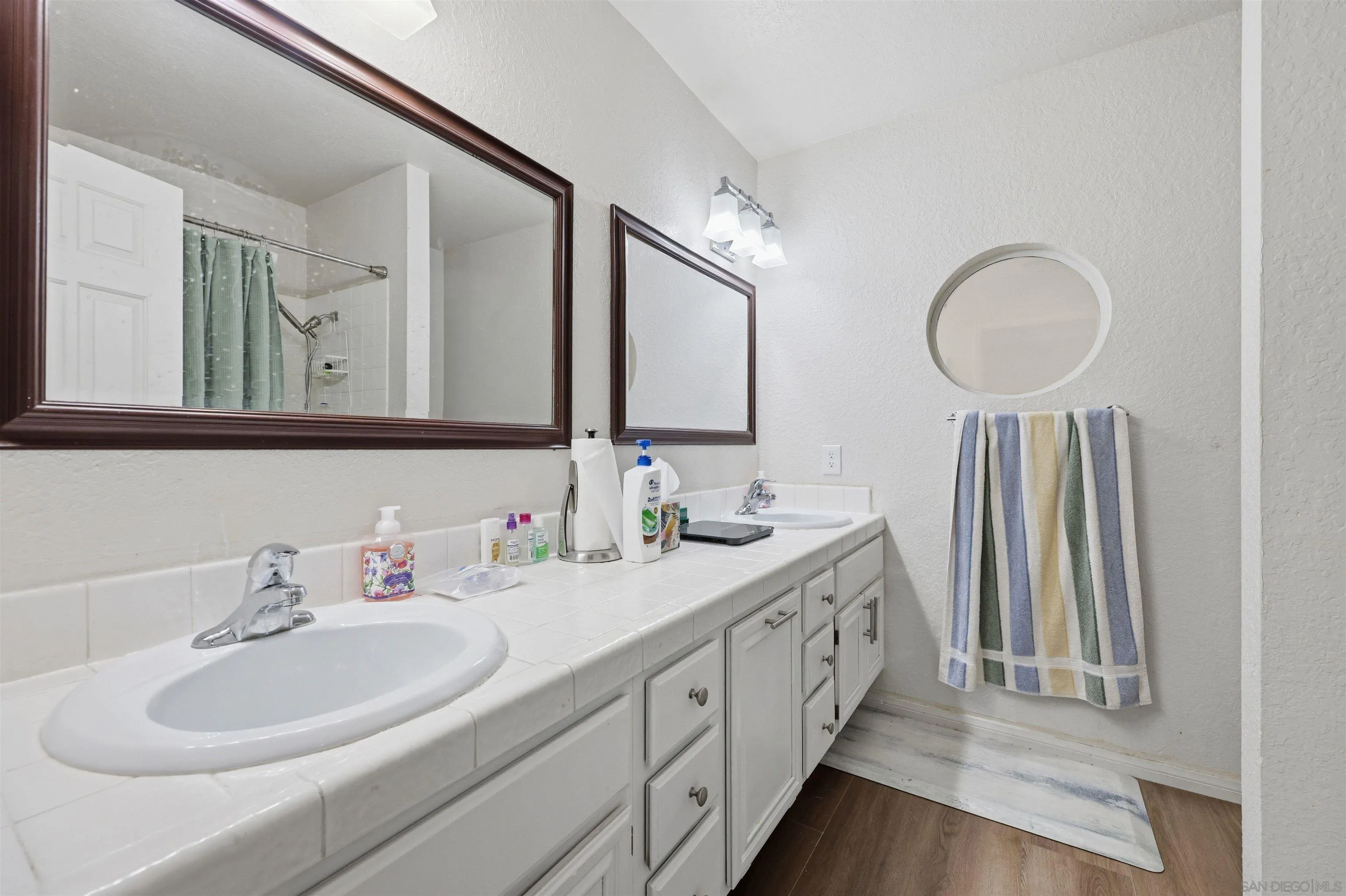 https://cdn.realtyfeed.com/cdn/127/260021166/df63c5ee55db5f18c13f1370efa49128.webp